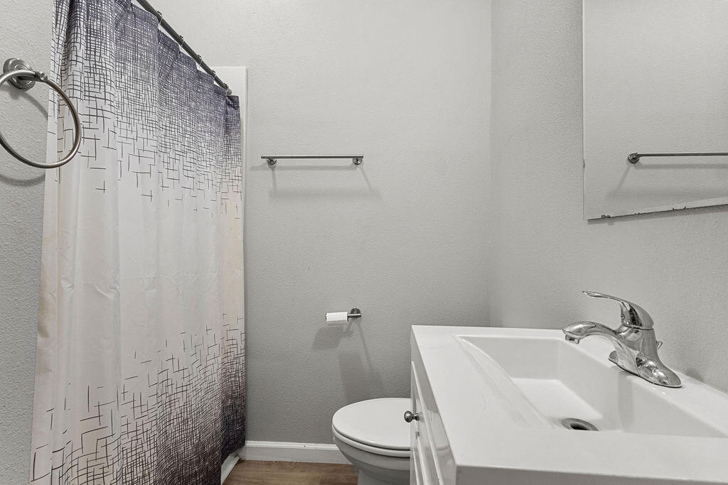 621 South Market Avenue Property Photo 22