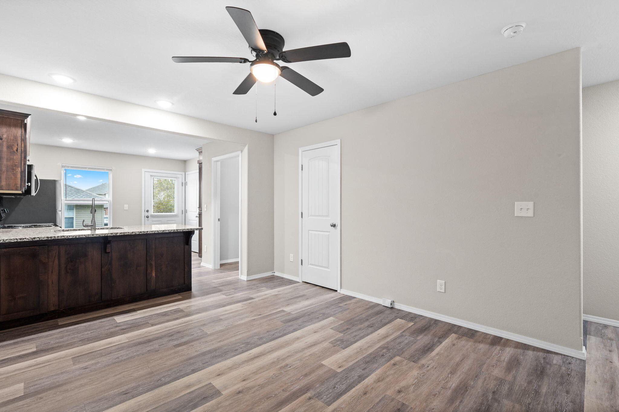 687 Turner Avenue Property Photo 5