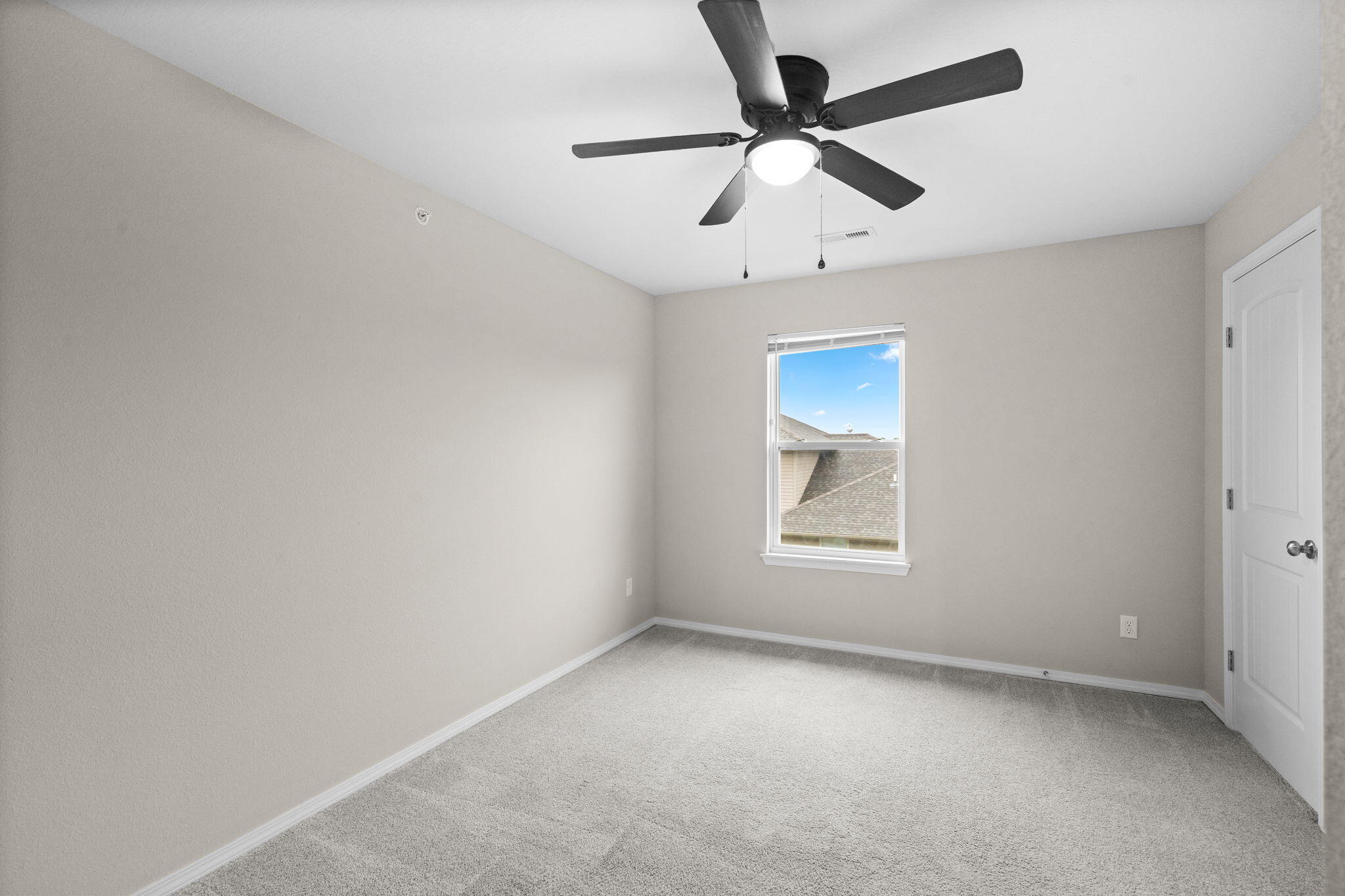 687 Turner Avenue Property Photo 17