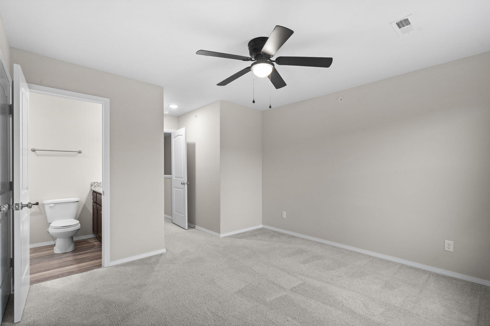 687 Turner Avenue Property Photo 23