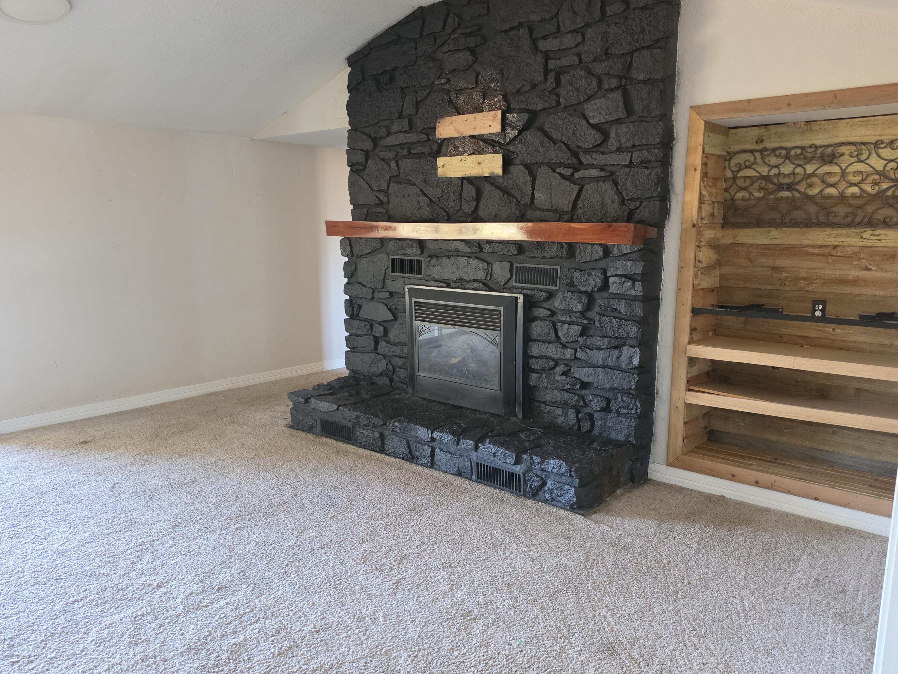 3905 West Farm Road 2 Property Photo 4
