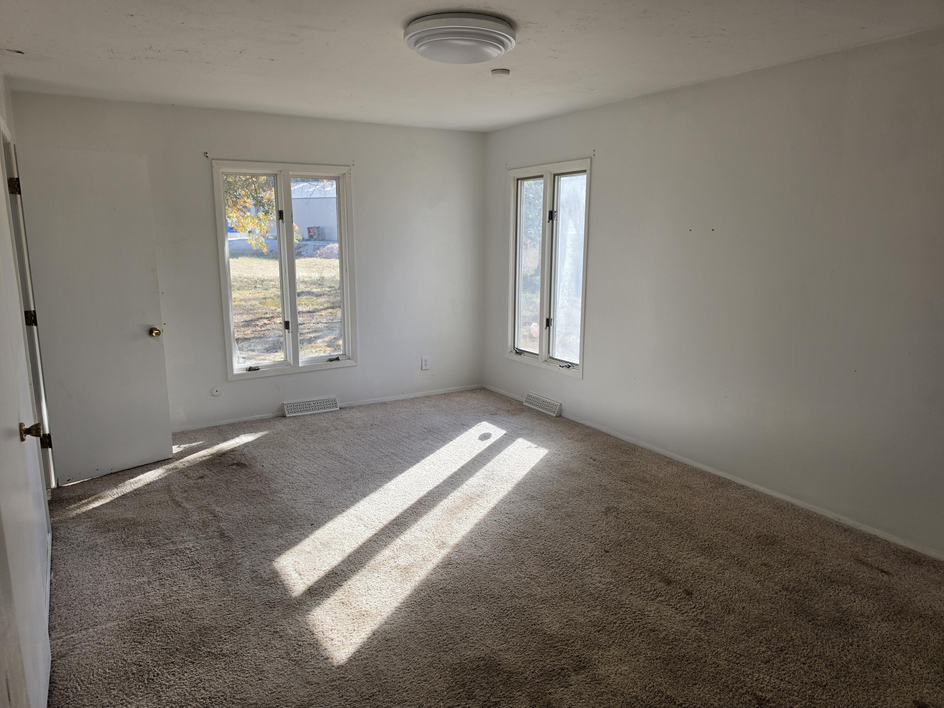 3905 West Farm Road 2 Property Photo 18