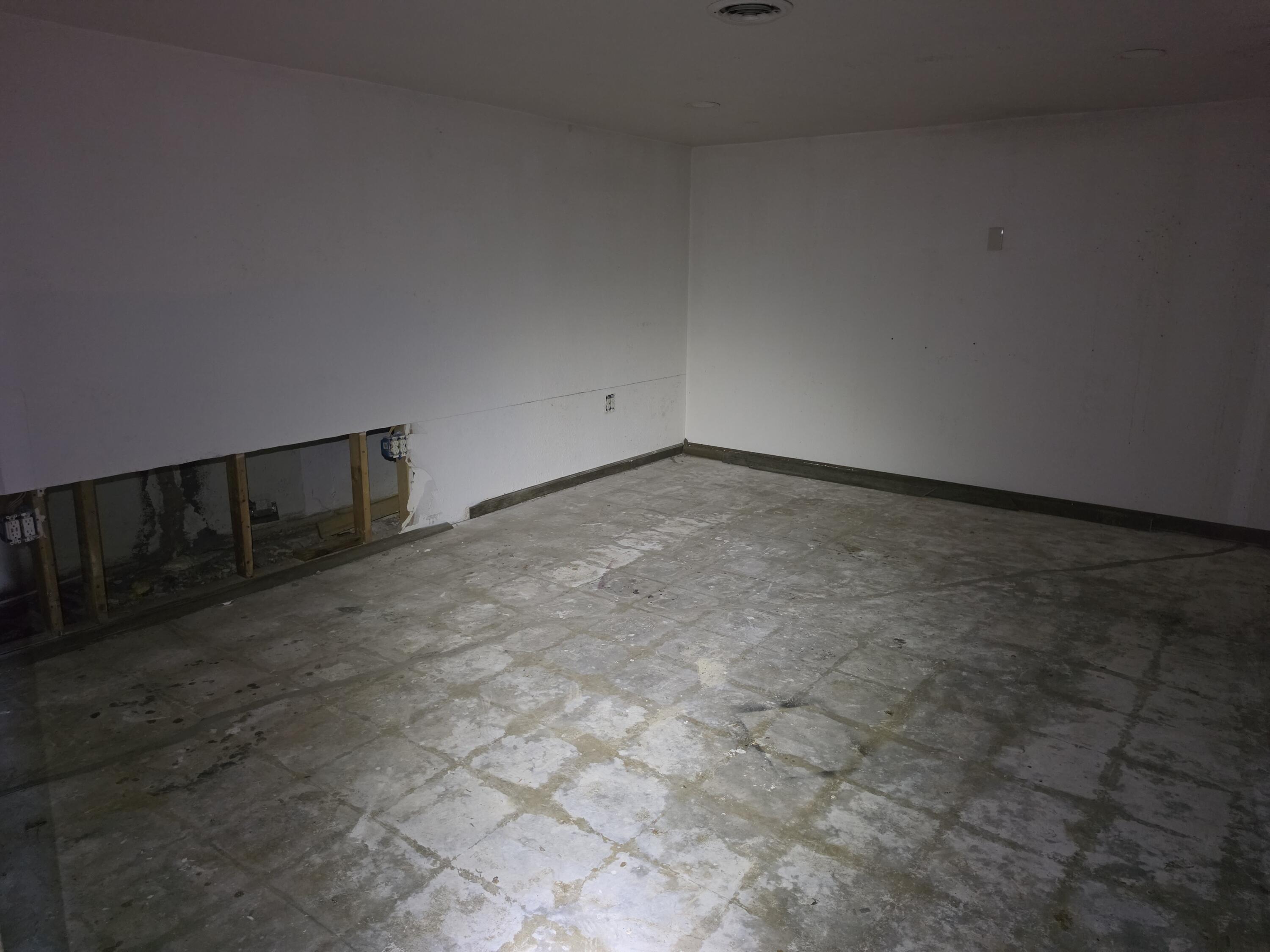 3905 West Farm Road 2 Property Photo 27