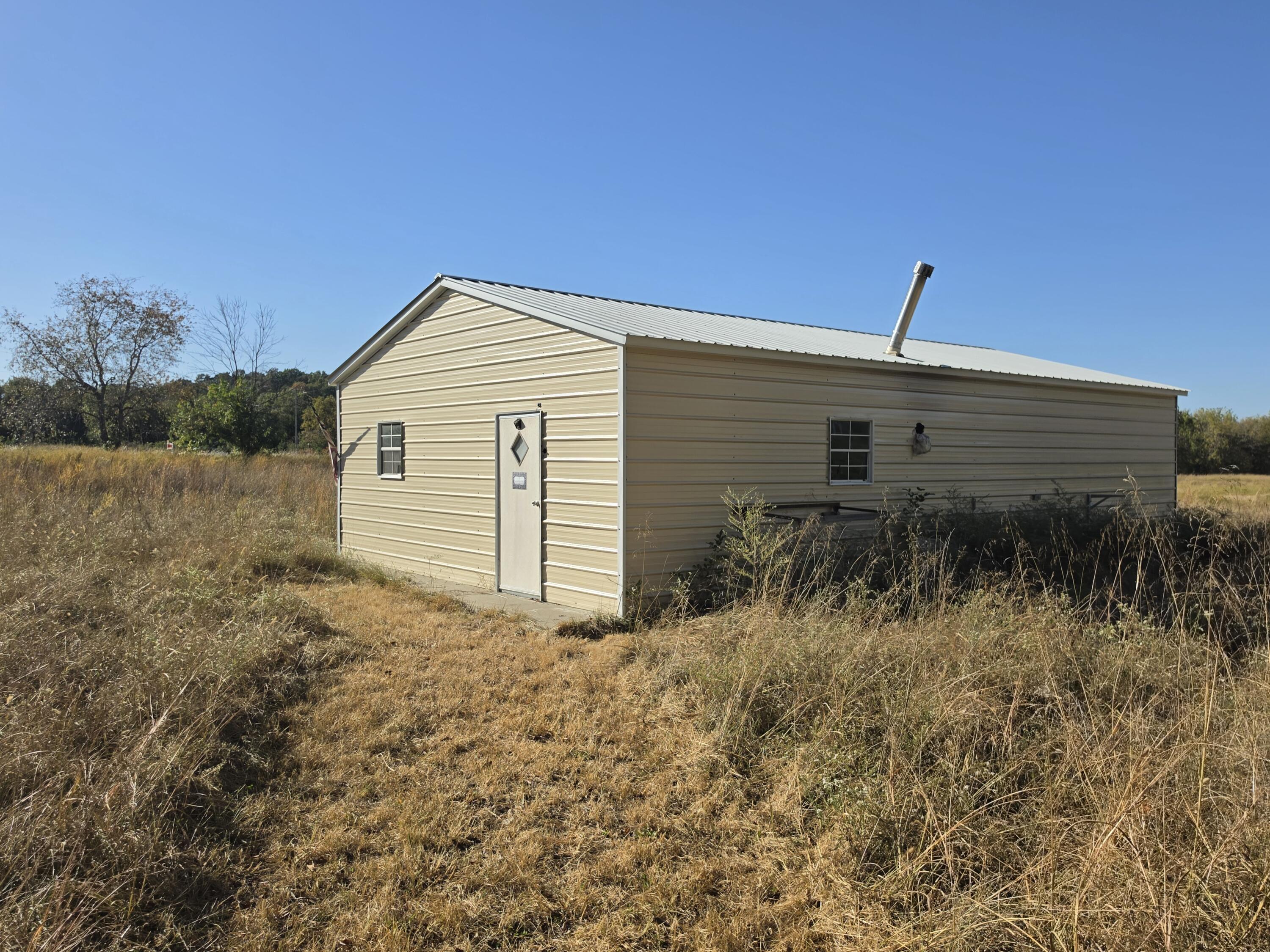 3905 West Farm Road 2 Property Photo 42