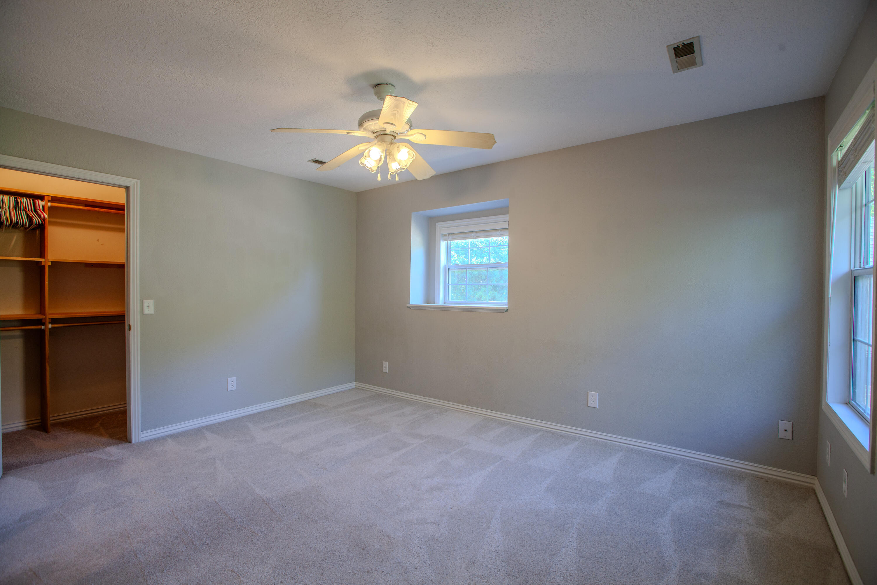 2546 South Chapel Drive Property Photo 20