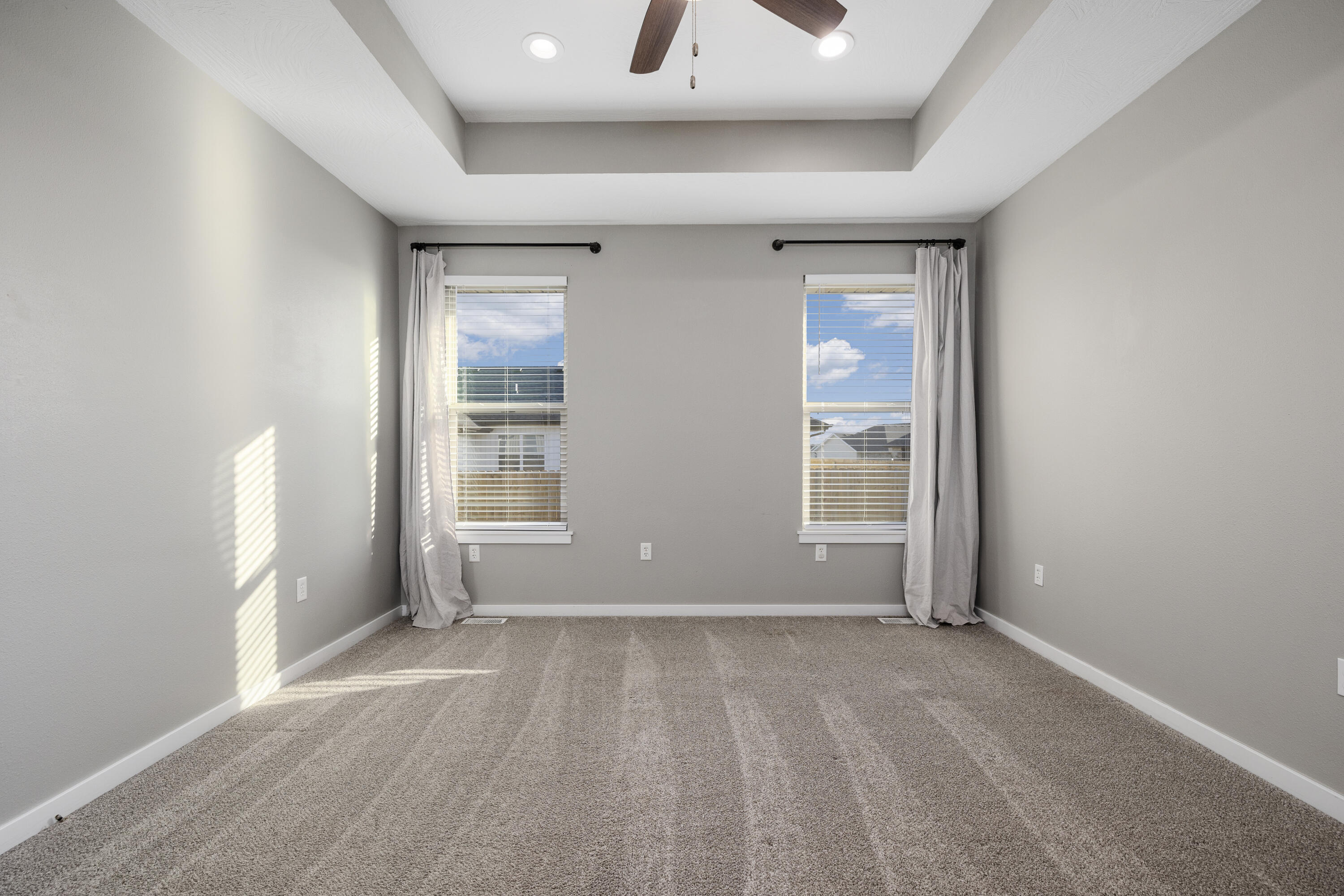 1910 East Whetstone Drive Property Photo 24