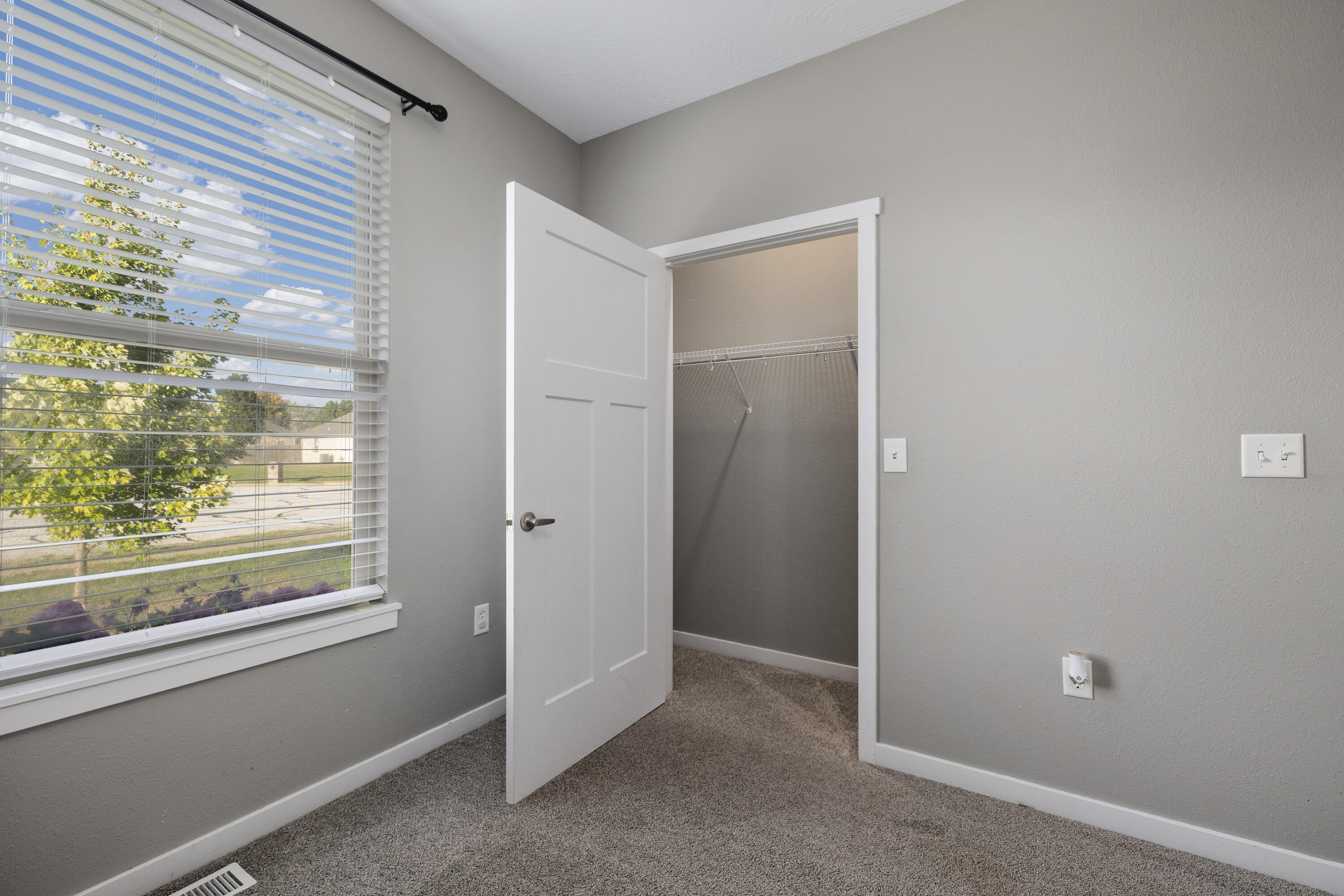 1910 East Whetstone Drive Property Photo 41