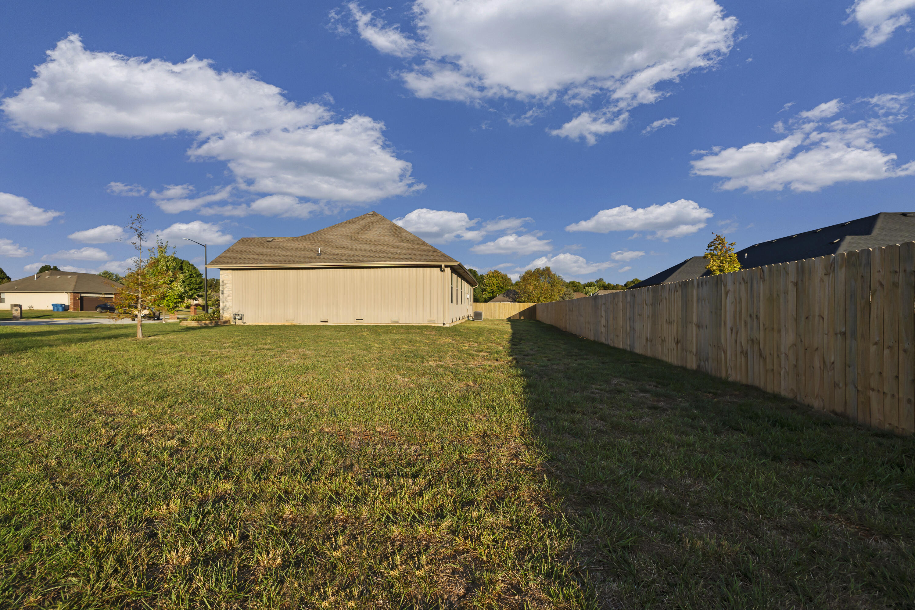 1910 East Whetstone Drive Property Photo 49