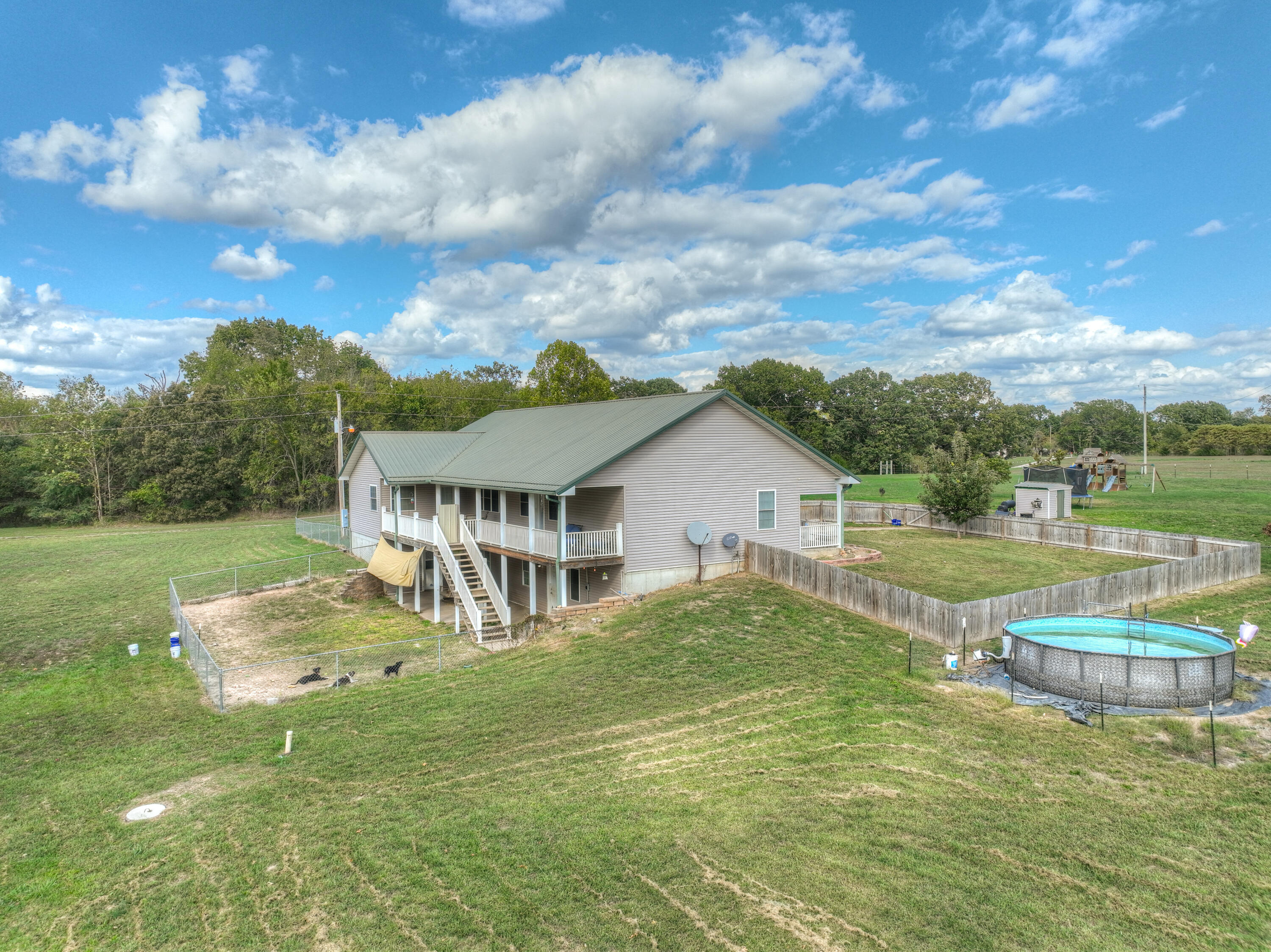 773 East Road Property Photo 53