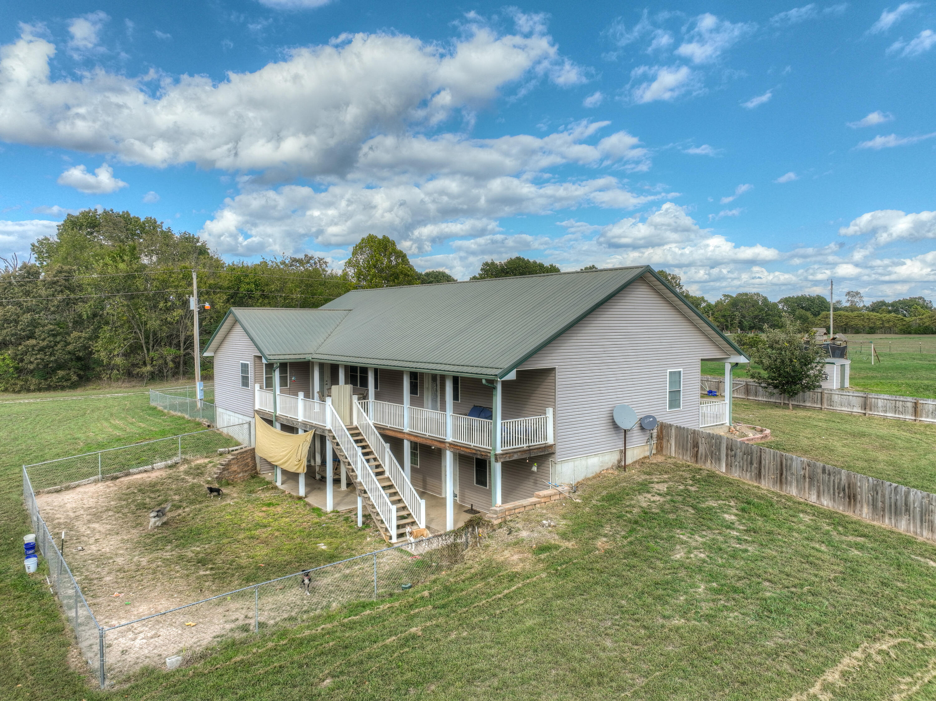 773 East Road Property Photo 54
