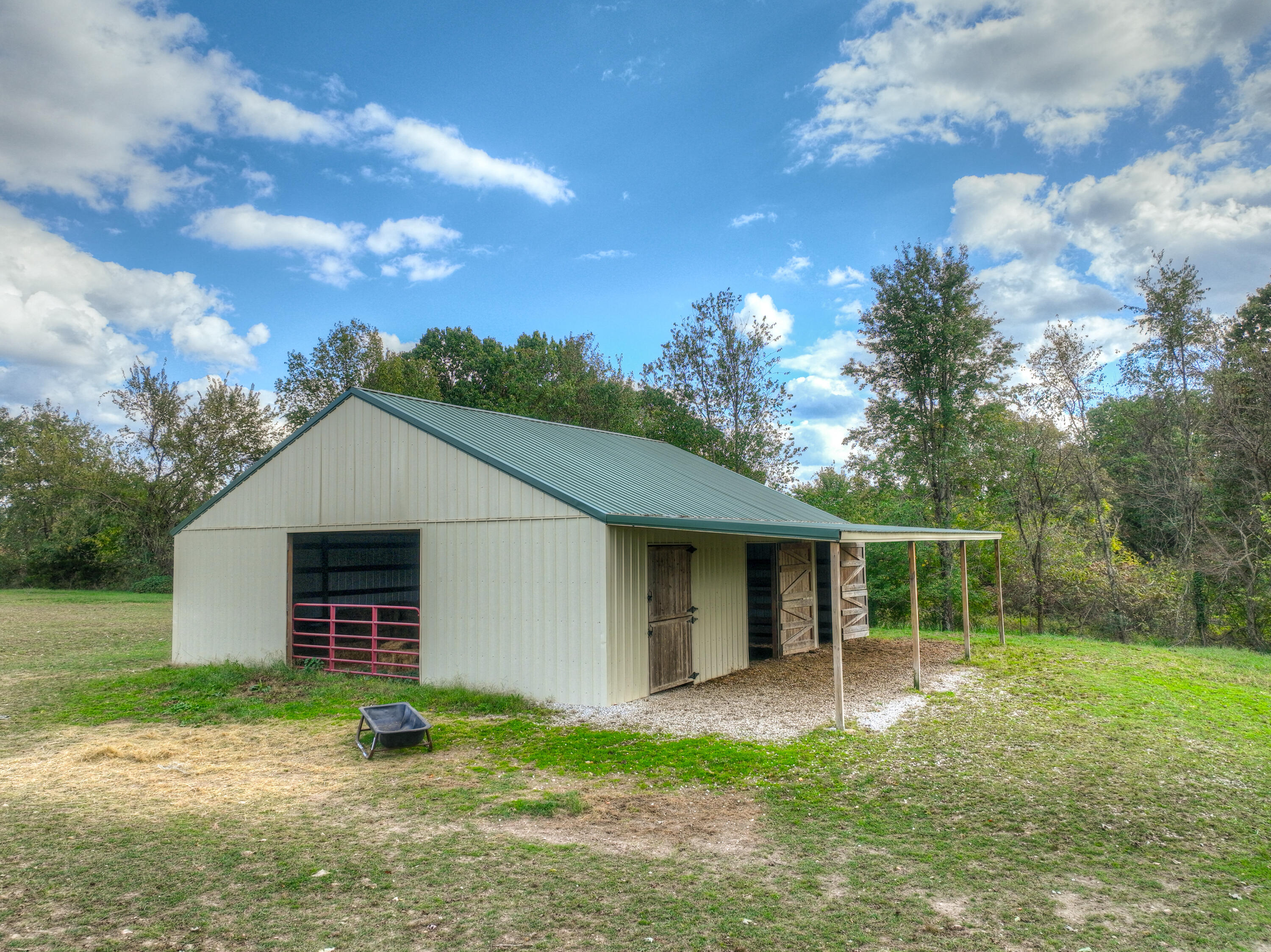773 East Road Property Photo 59