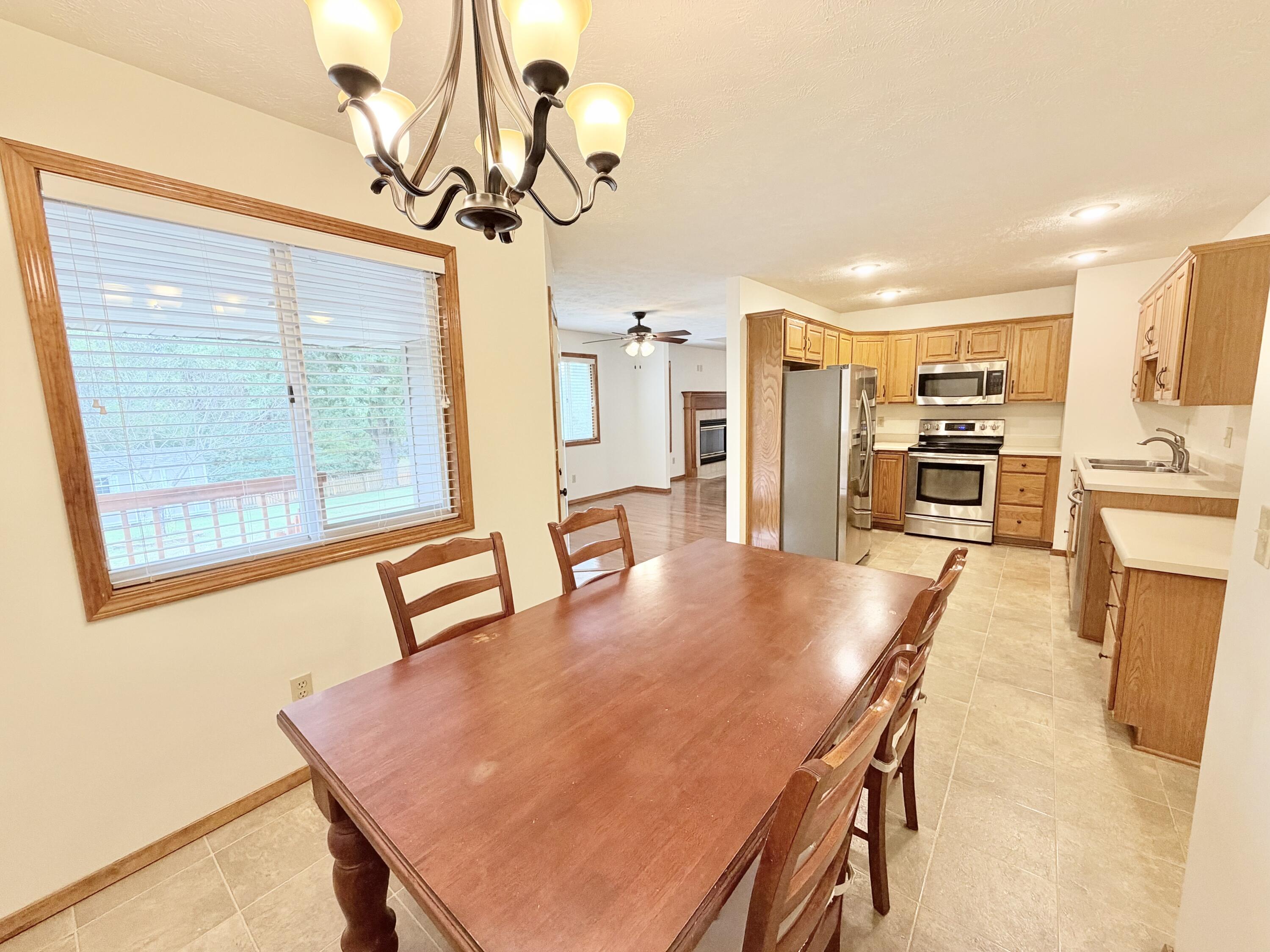 4210 South Mentor Avenue Property Photo 13