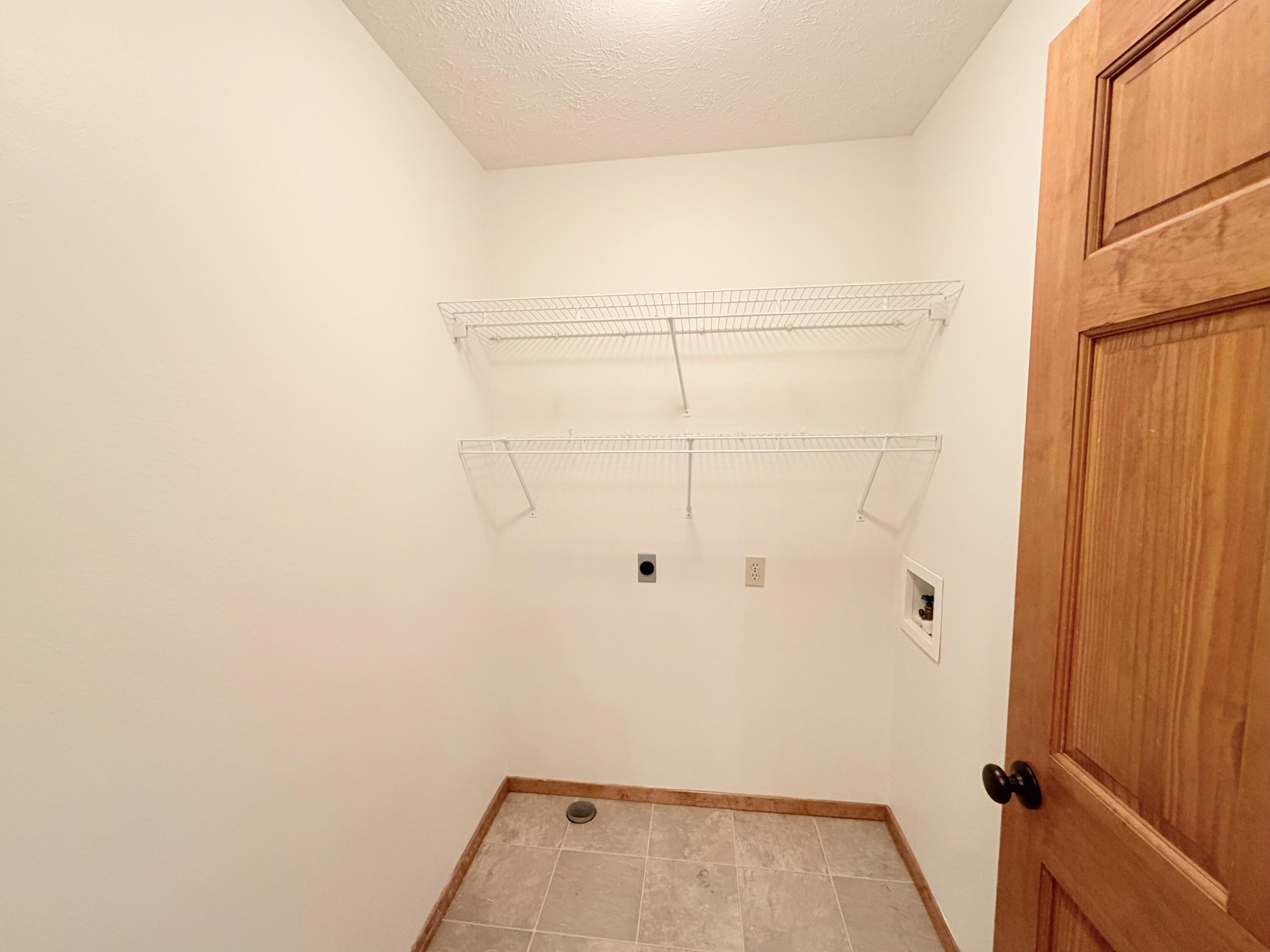 4210 South Mentor Avenue Property Photo 15