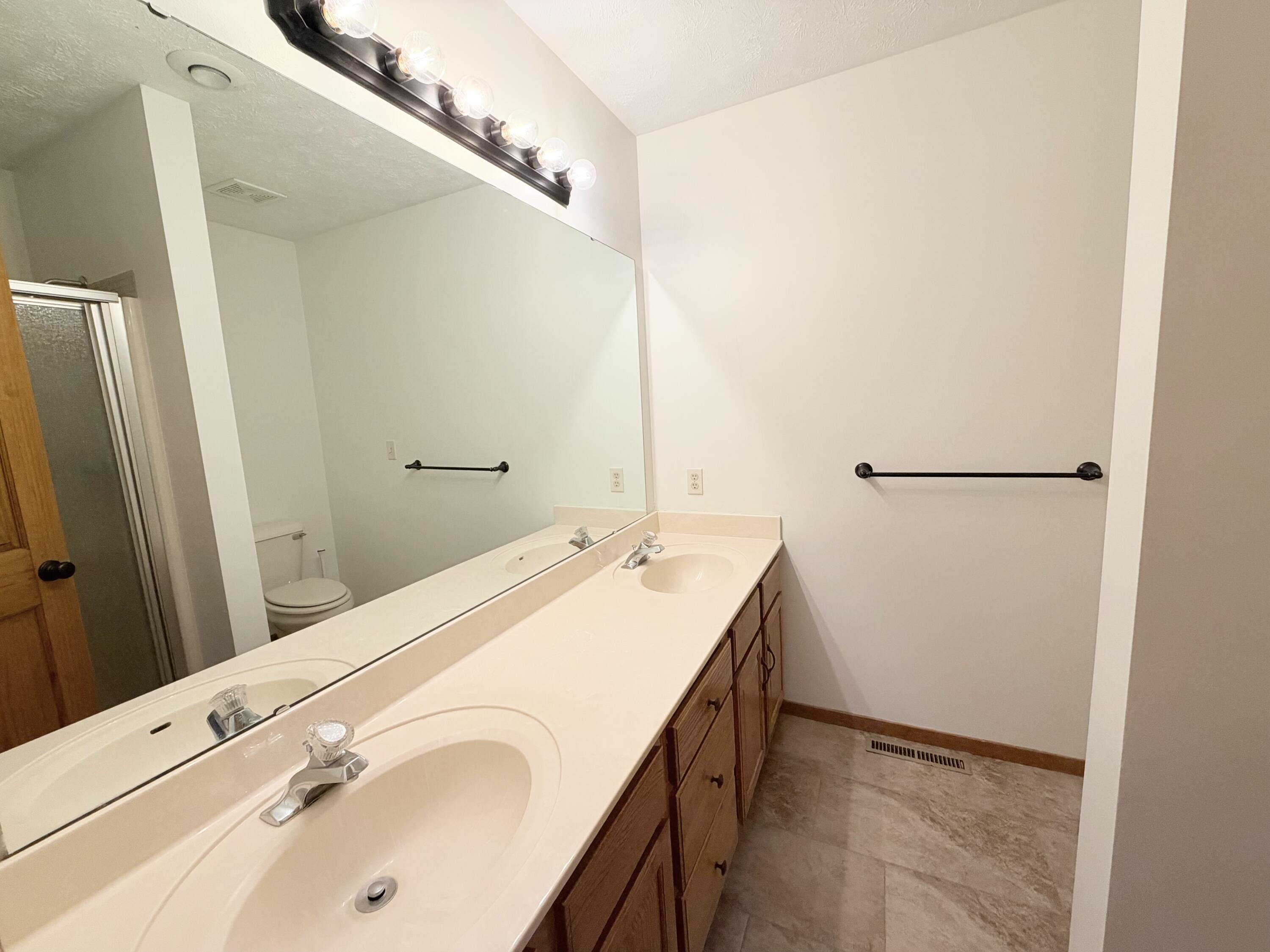 4210 South Mentor Avenue Property Photo 18