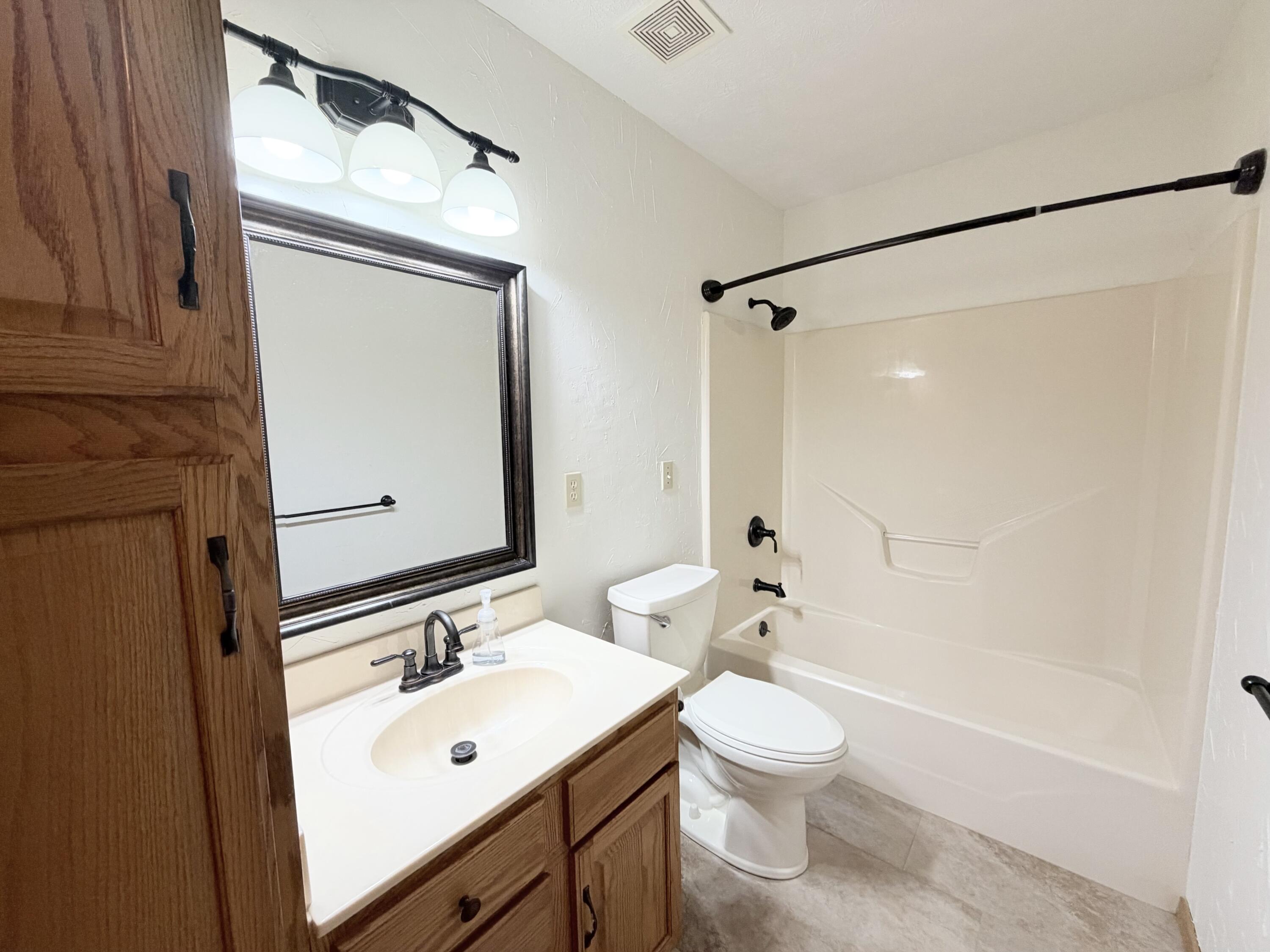 4210 South Mentor Avenue Property Photo 23