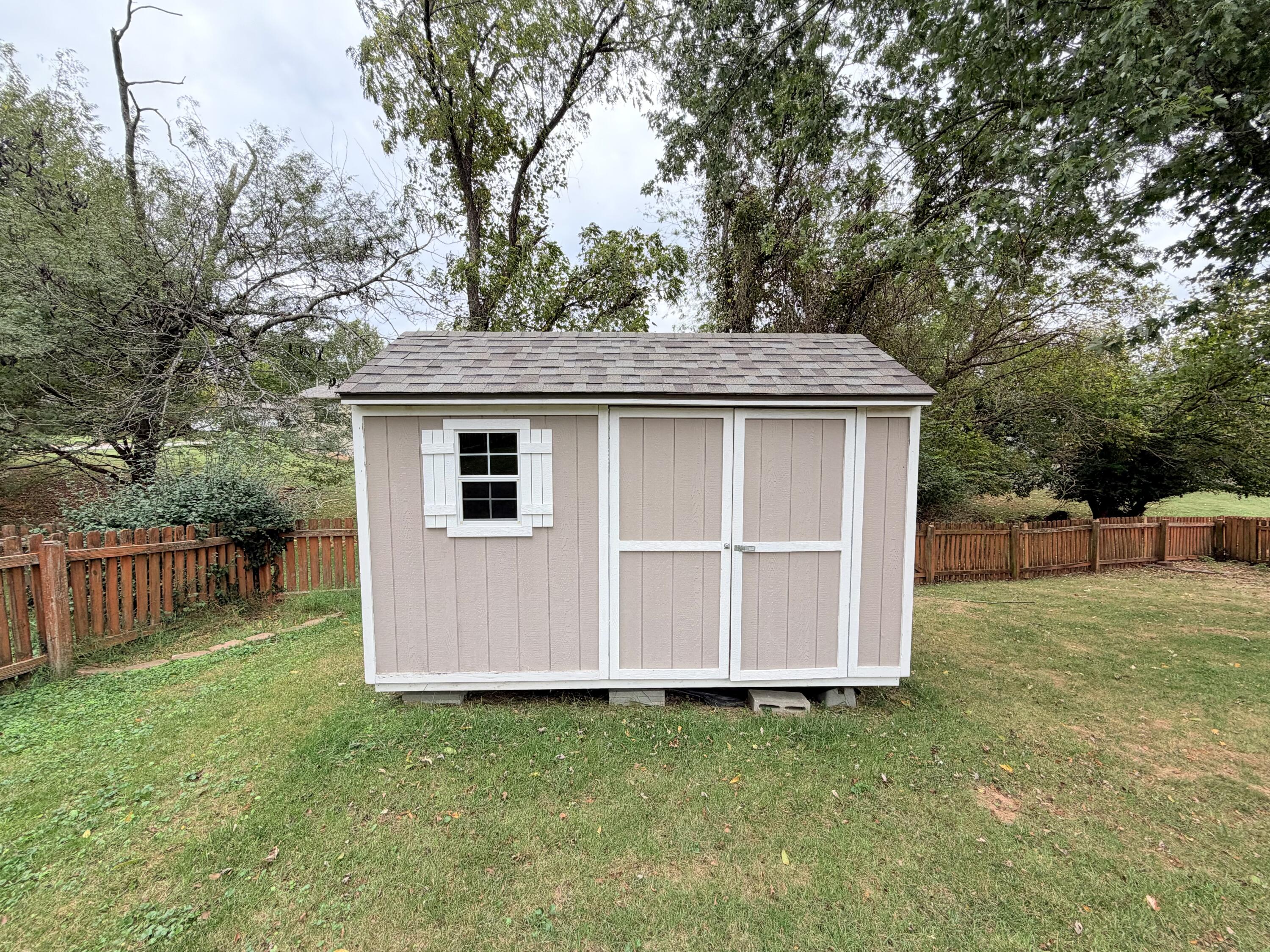 4210 South Mentor Avenue Property Photo 31