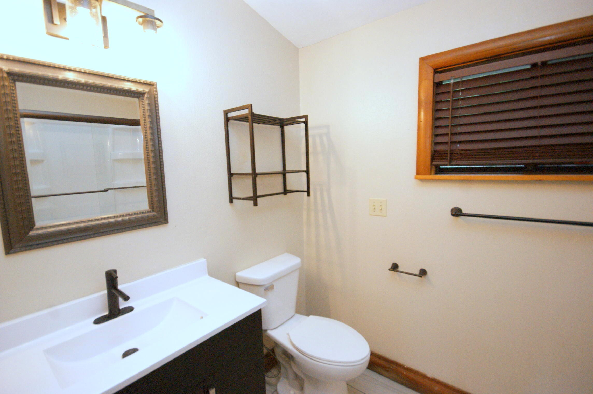 141 Settlers Lane B Property Photo 10