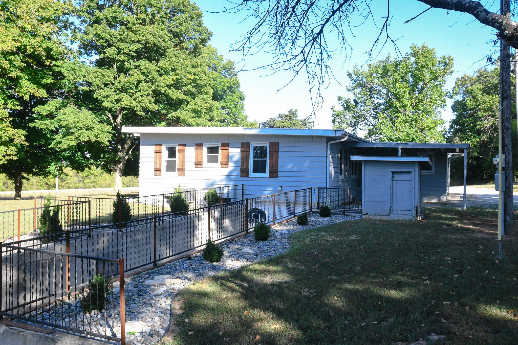 4100 State Highway D Property Photo 4