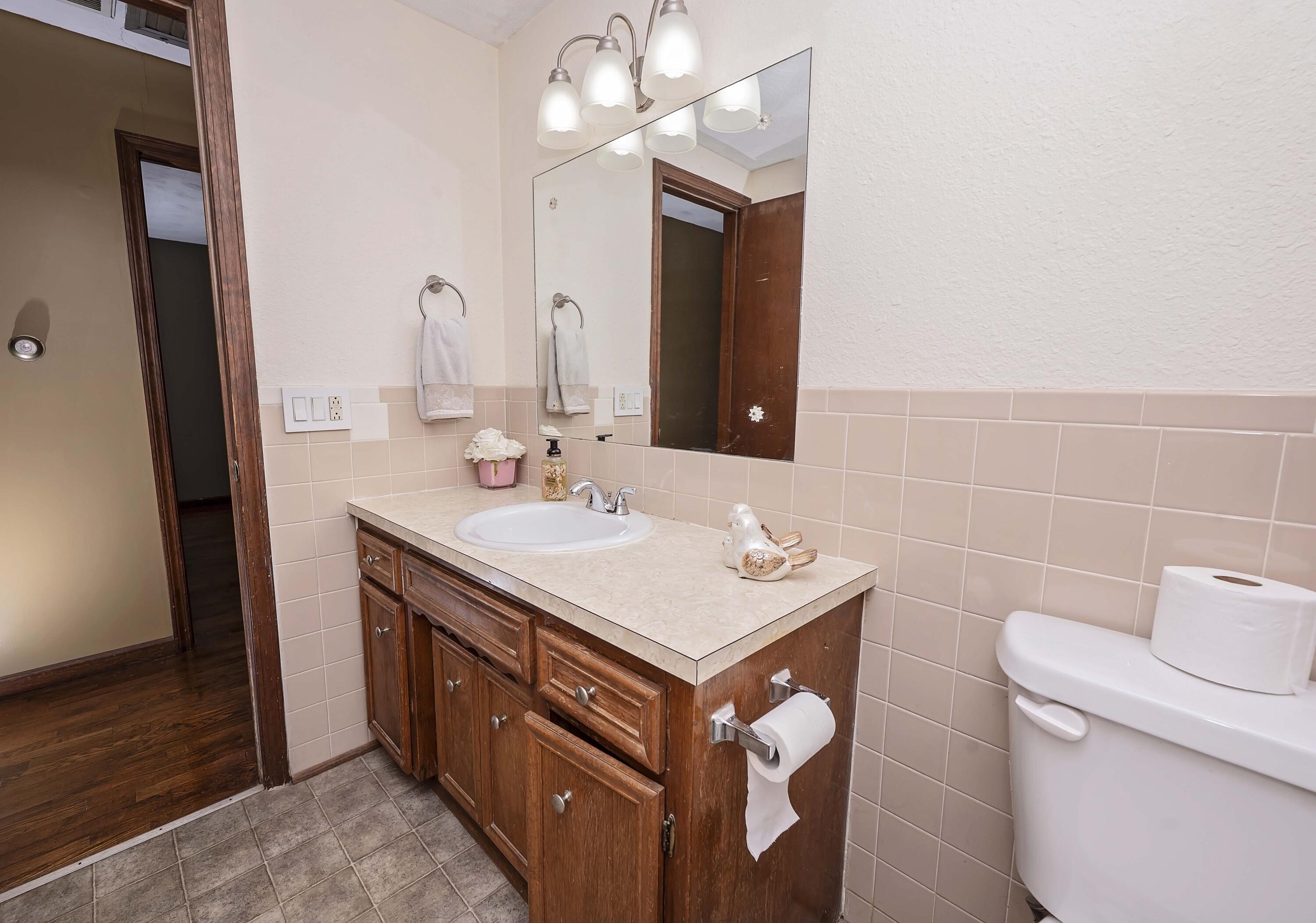 3550 North Rogers Avenue Property Photo 12