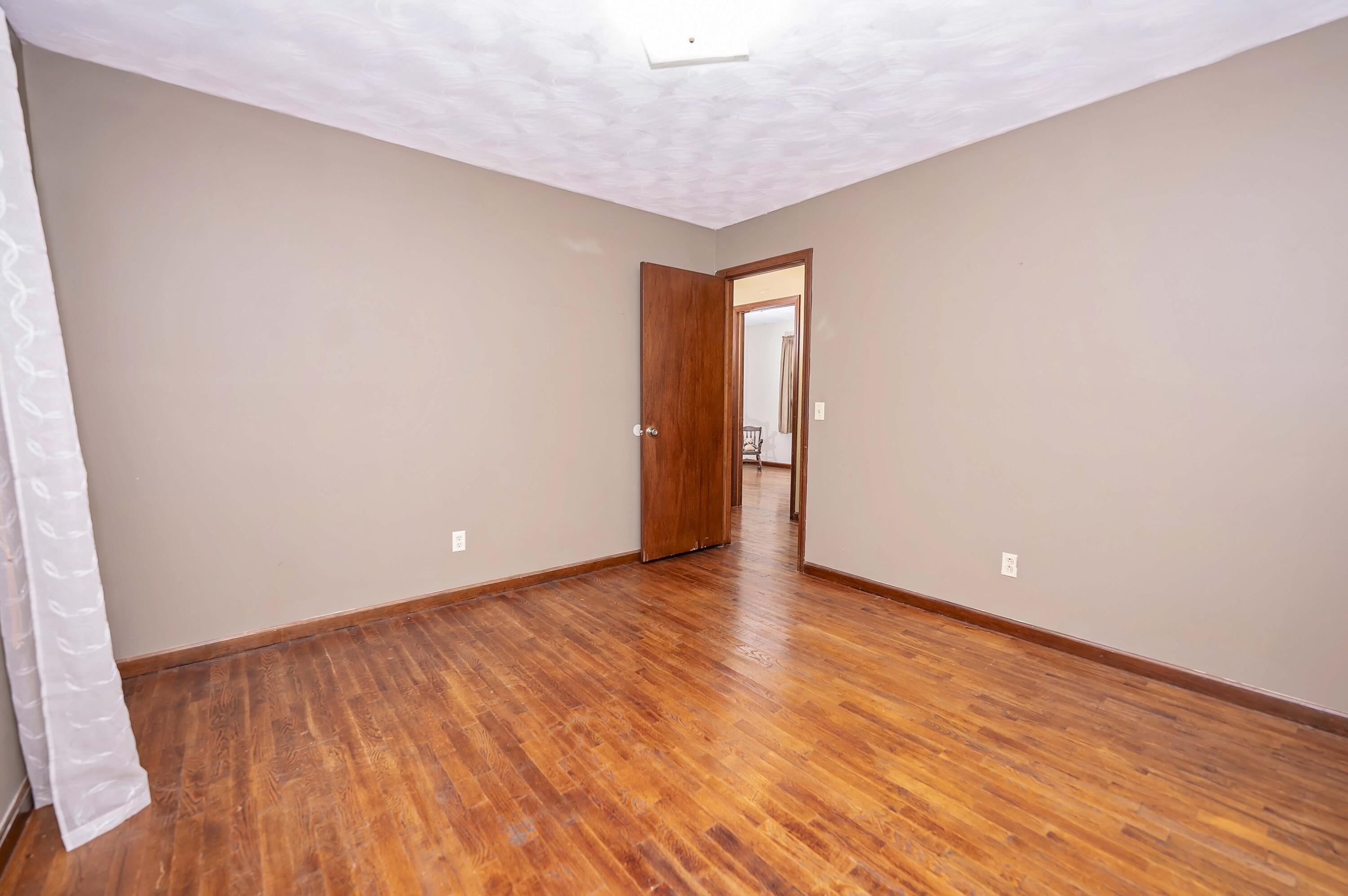 3550 North Rogers Avenue Property Photo 19