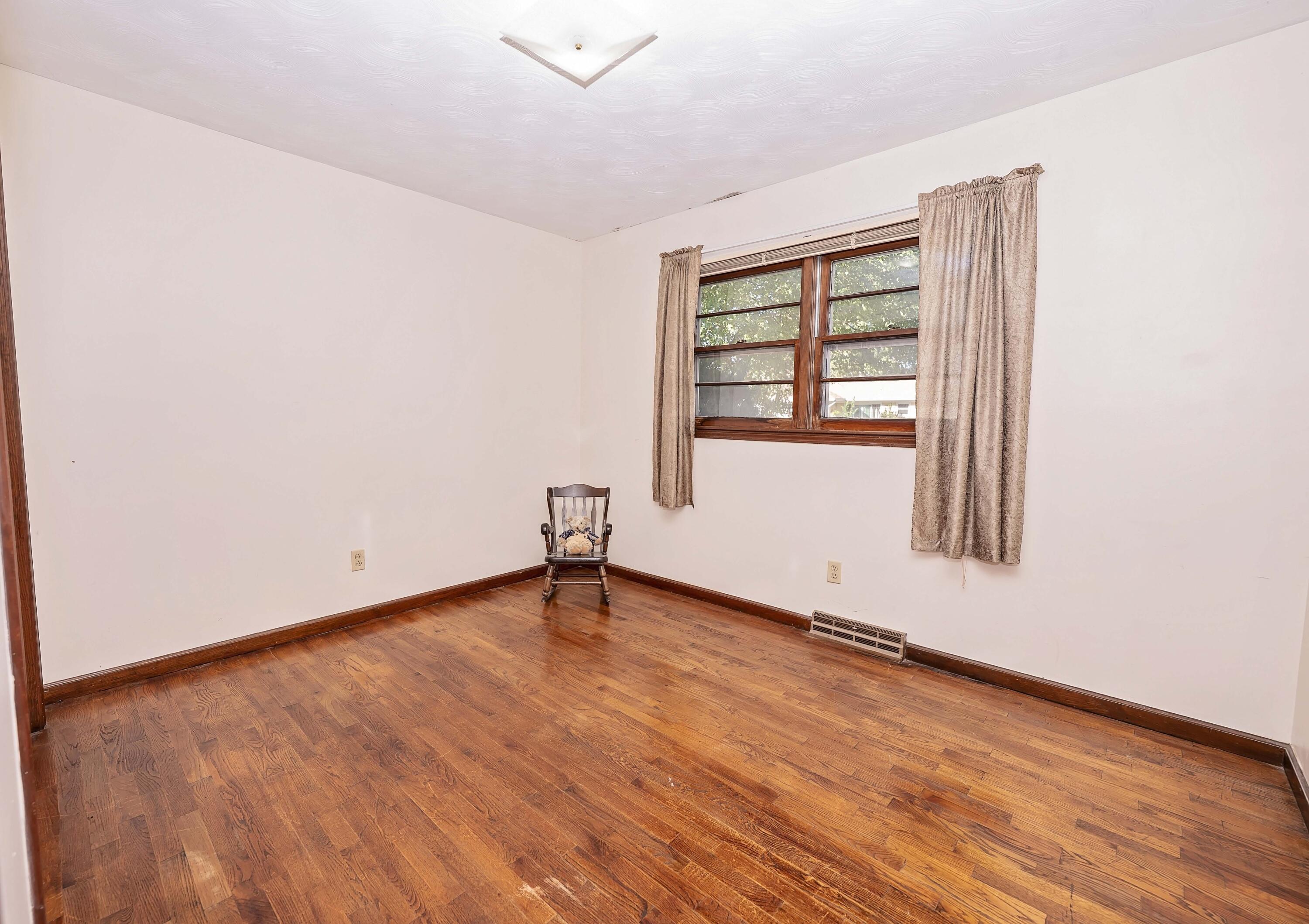 3550 North Rogers Avenue Property Photo 21