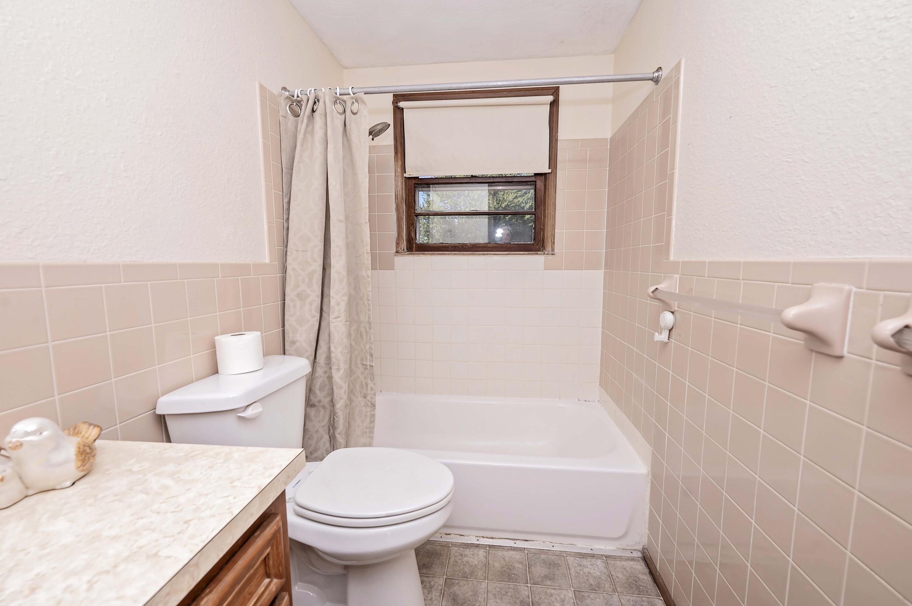 3550 North Rogers Avenue Property Photo 26