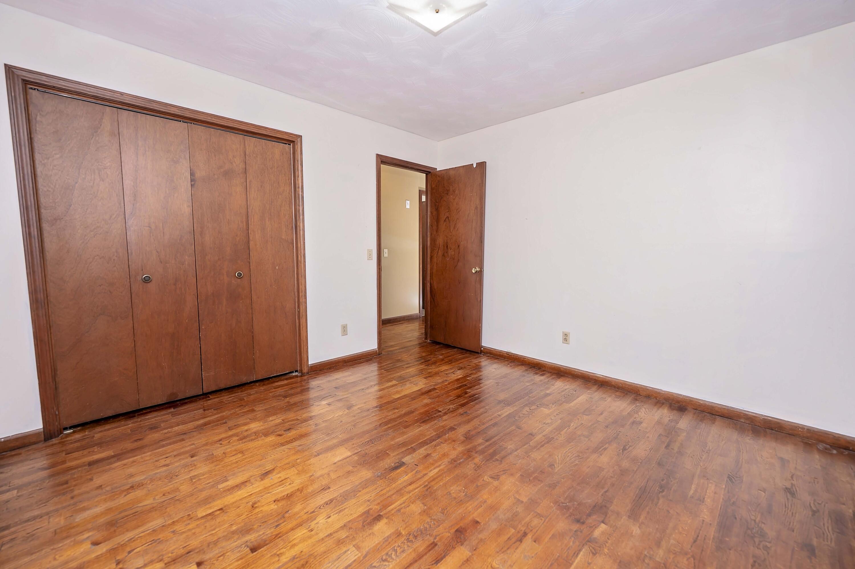 3550 North Rogers Avenue Property Photo 28