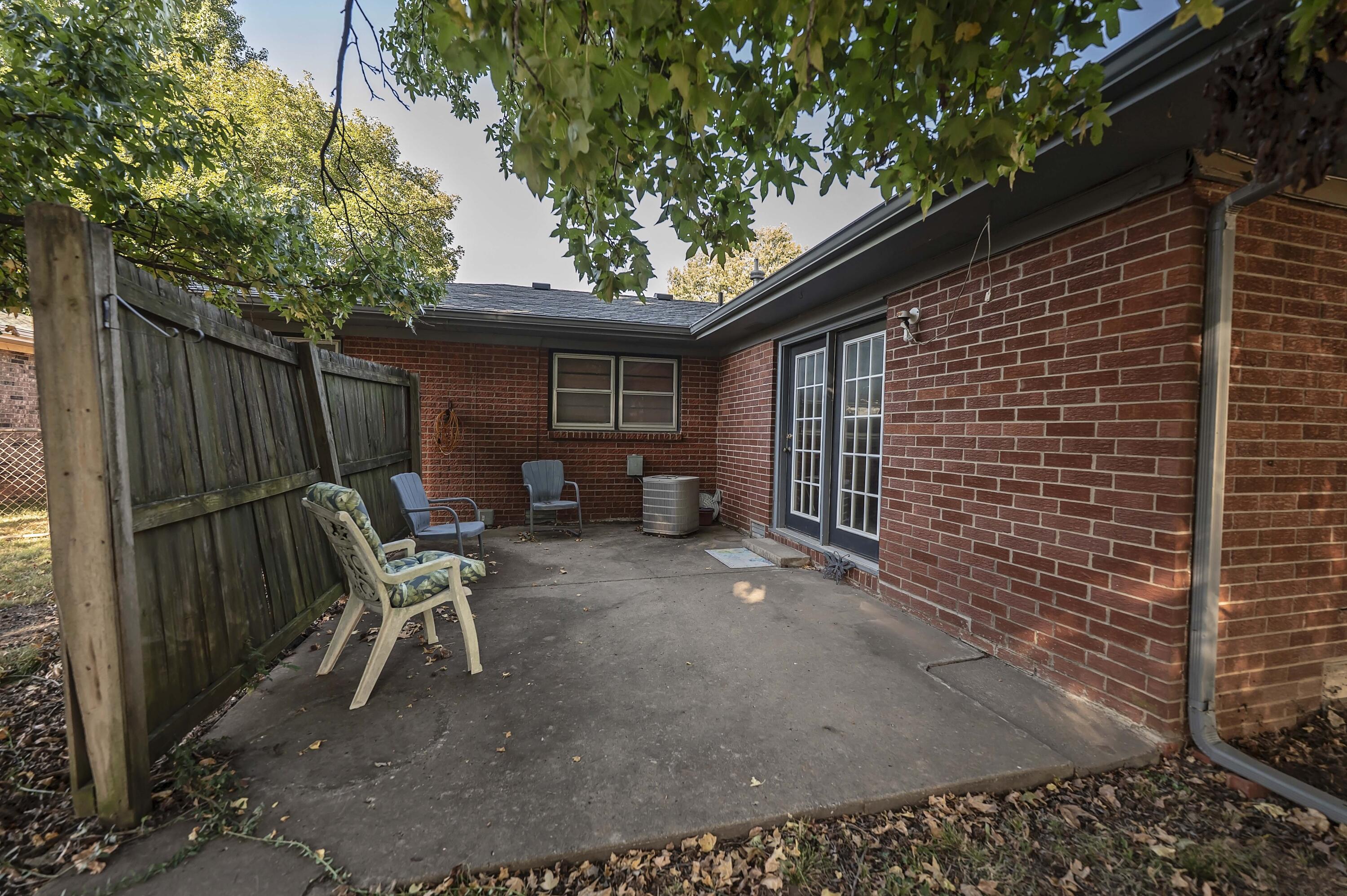 3550 North Rogers Avenue Property Photo 29