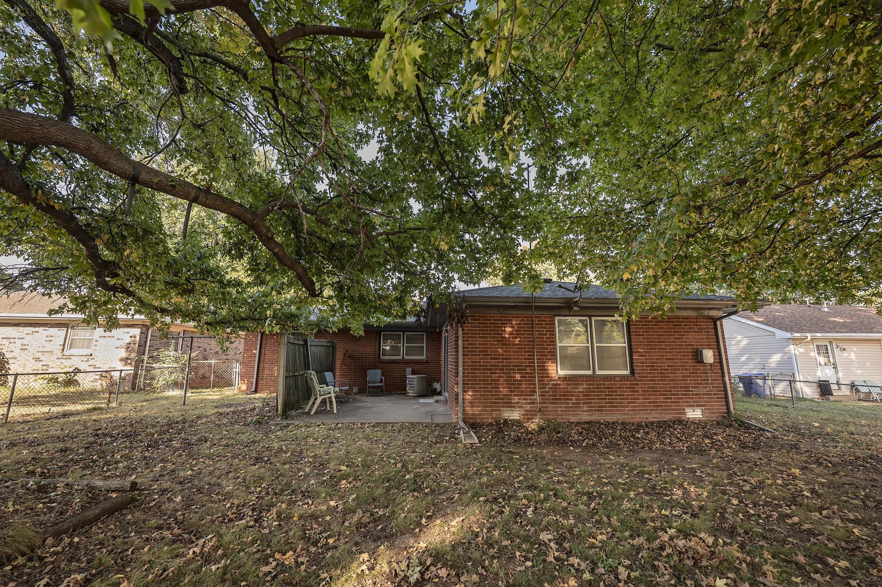 3550 North Rogers Avenue Property Photo 30