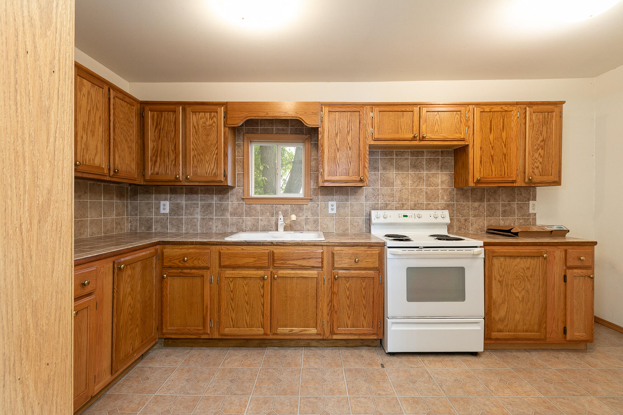 309 Jasper Street Property Photo 9