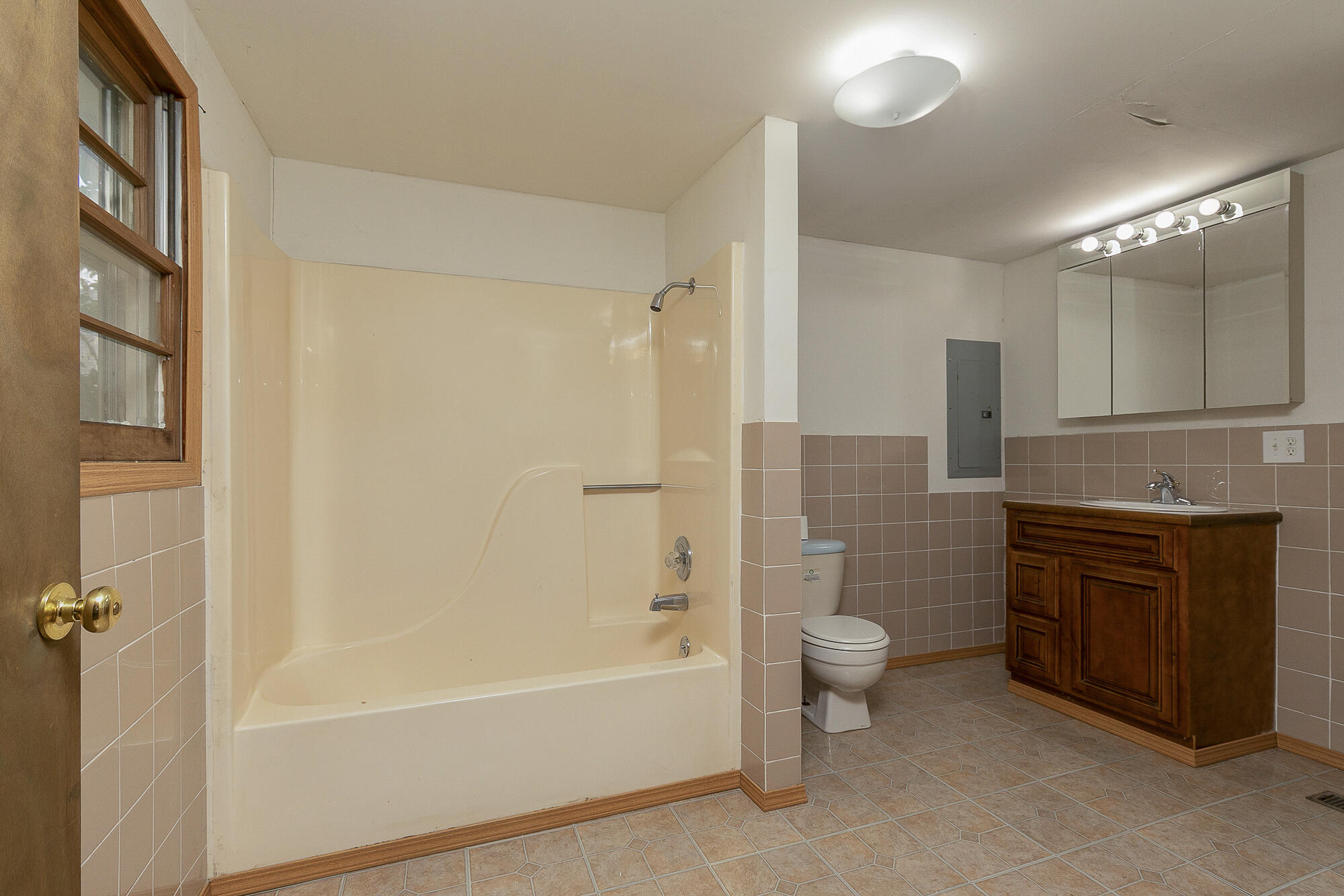 309 Jasper Street Property Photo 20