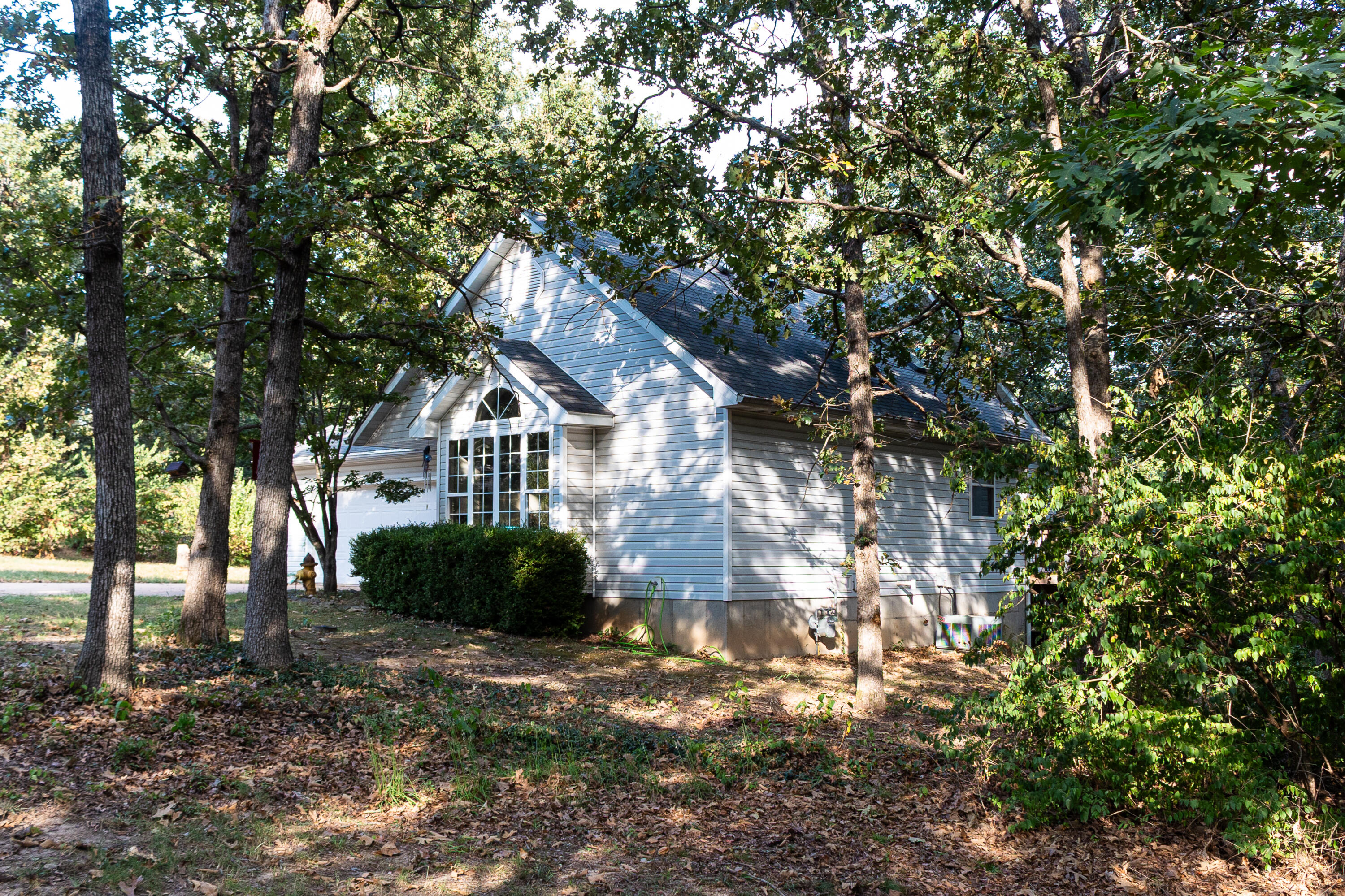 1512 Red Oak Drive Property Photo 5