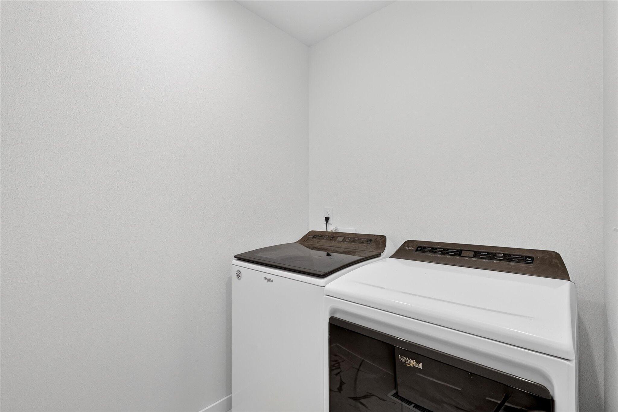 123 Pinewood Drive Property Photo 34