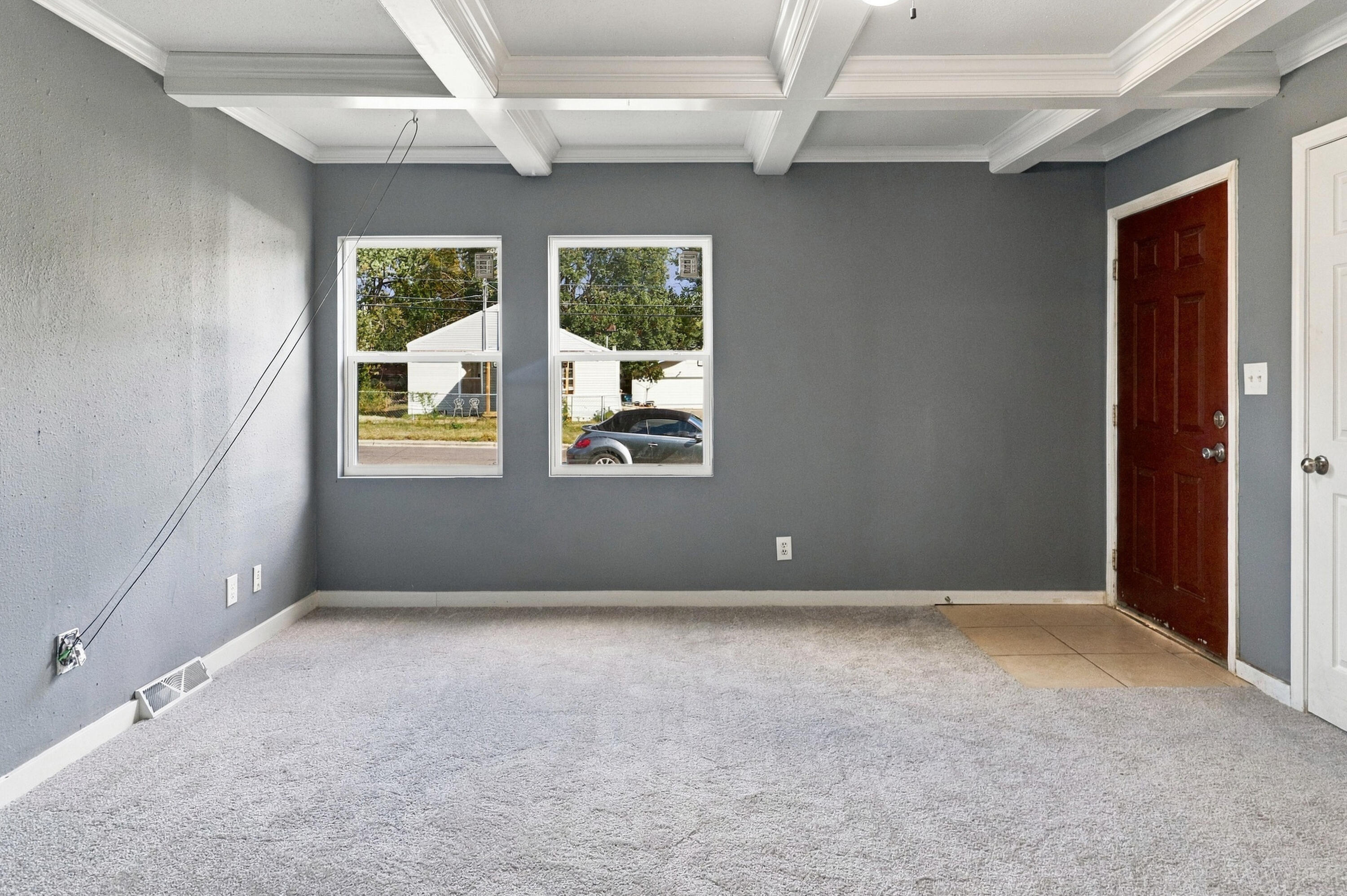 1207 North Warren Avenue Property Photo 4