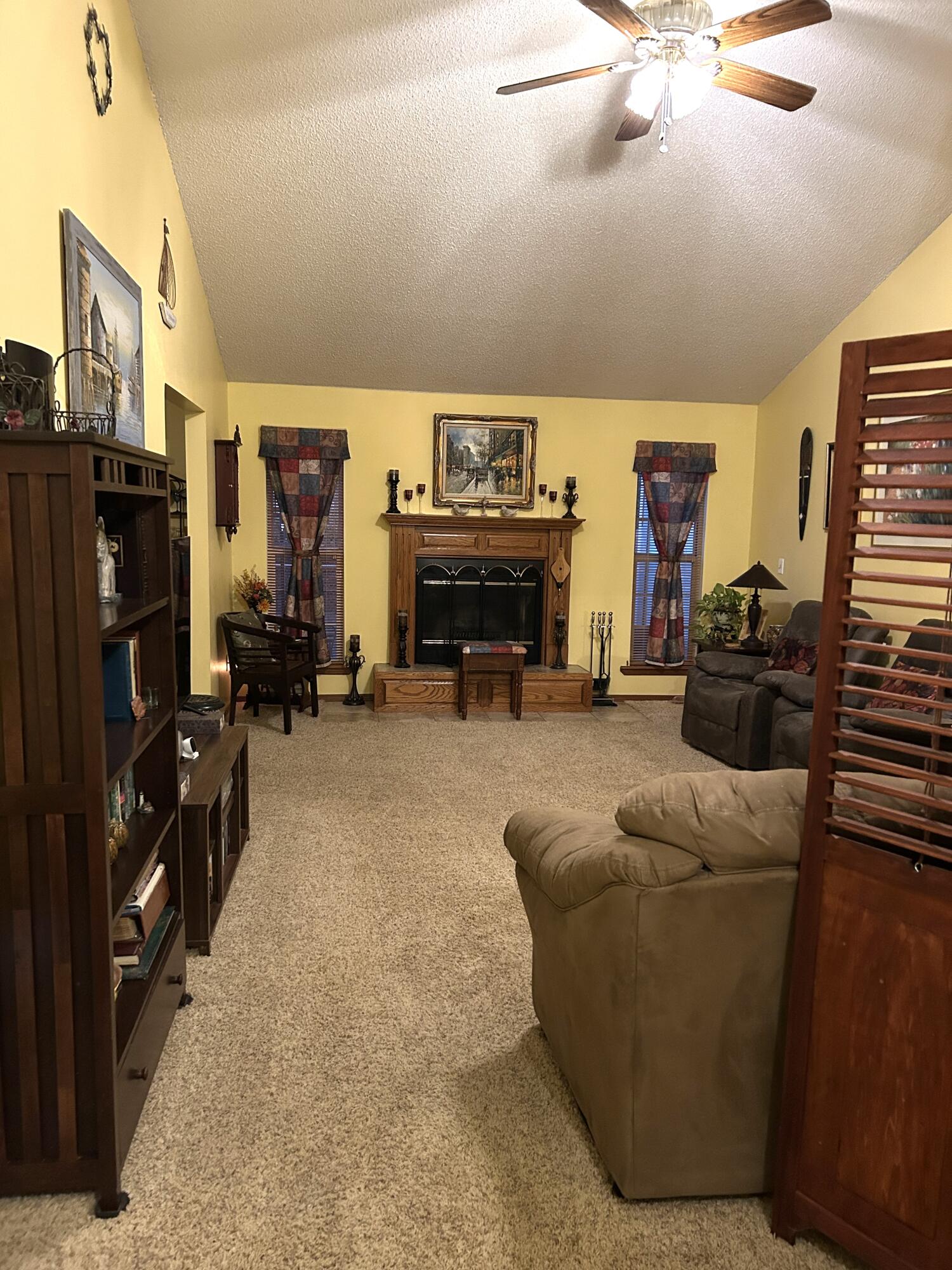 1921 Bluebird Drive Property Photo 12