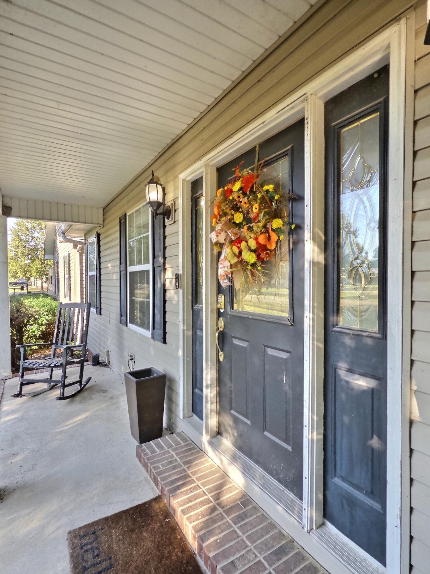1112 Oakcrest Lane Property Photo 4