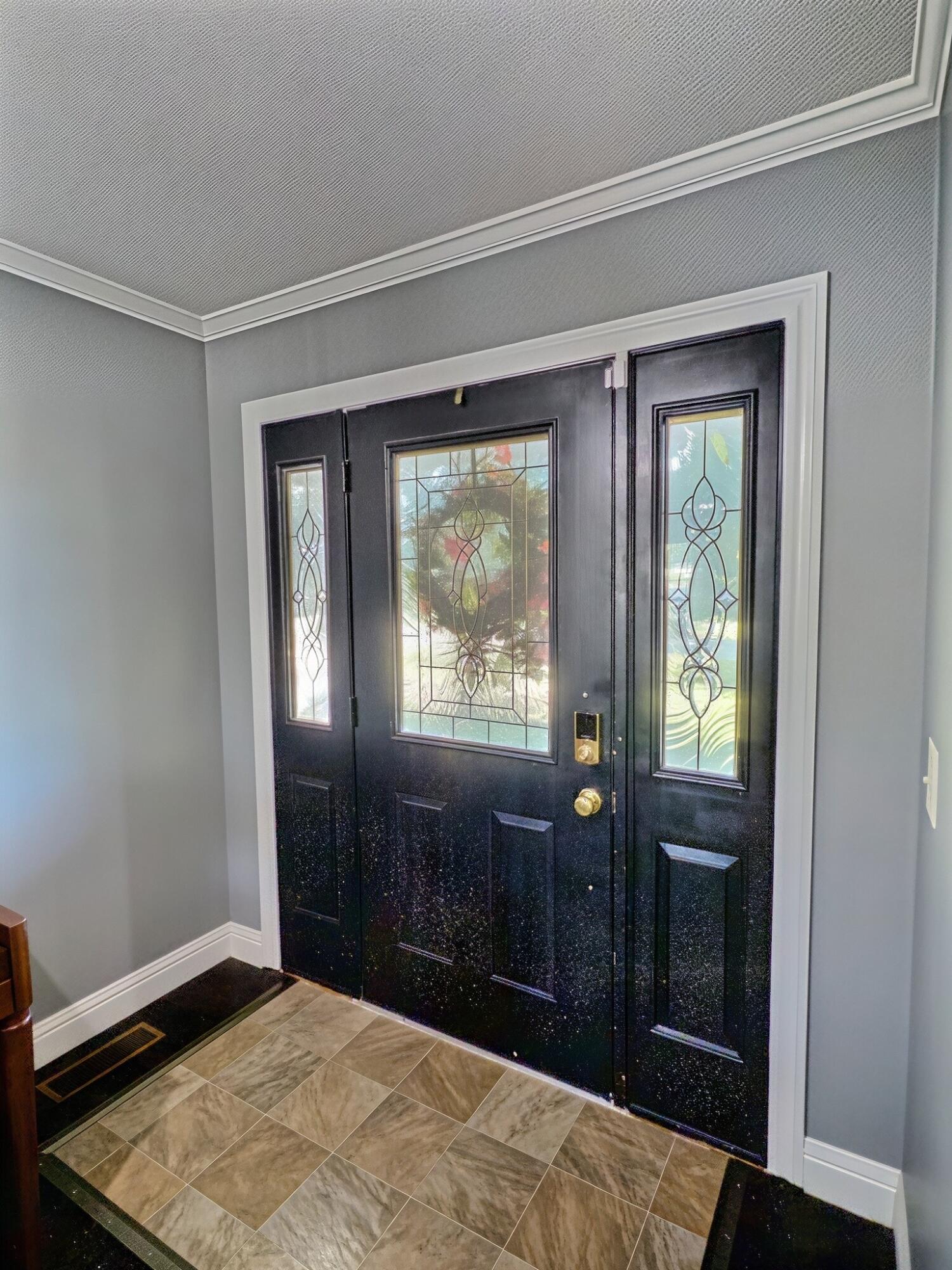 1112 Oakcrest Lane Property Photo 6