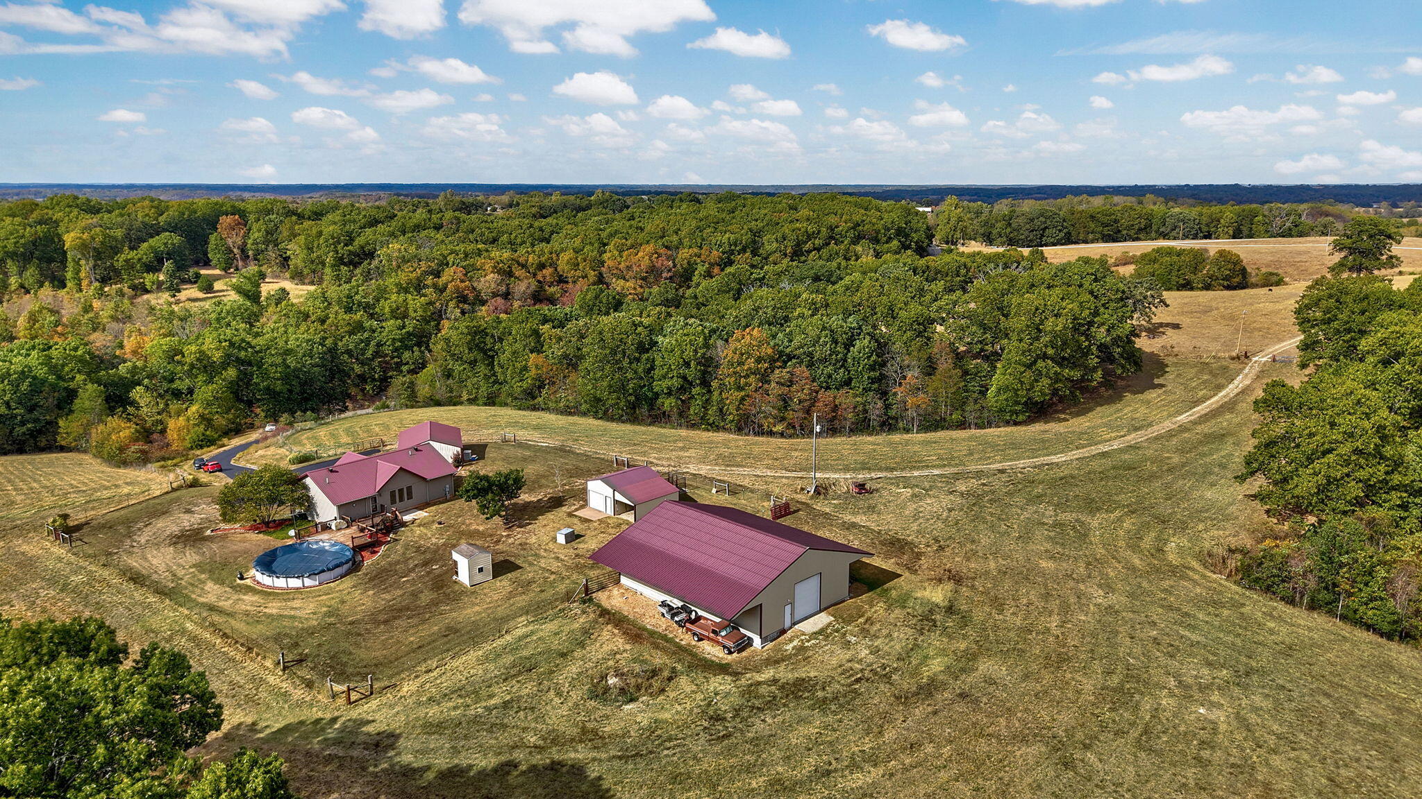 9064 State Highway V Property Photo 8