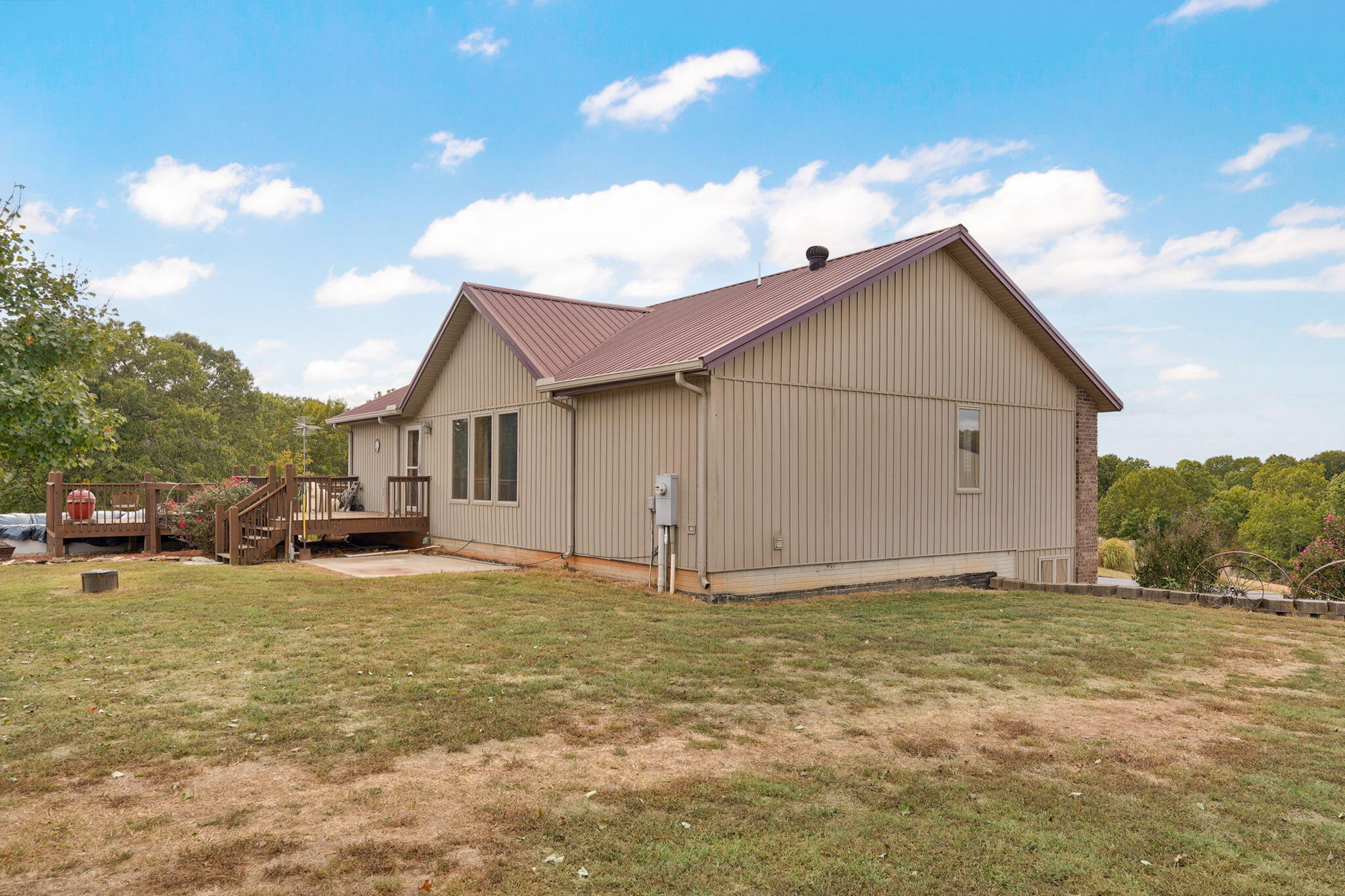 9064 State Highway V Property Photo 17