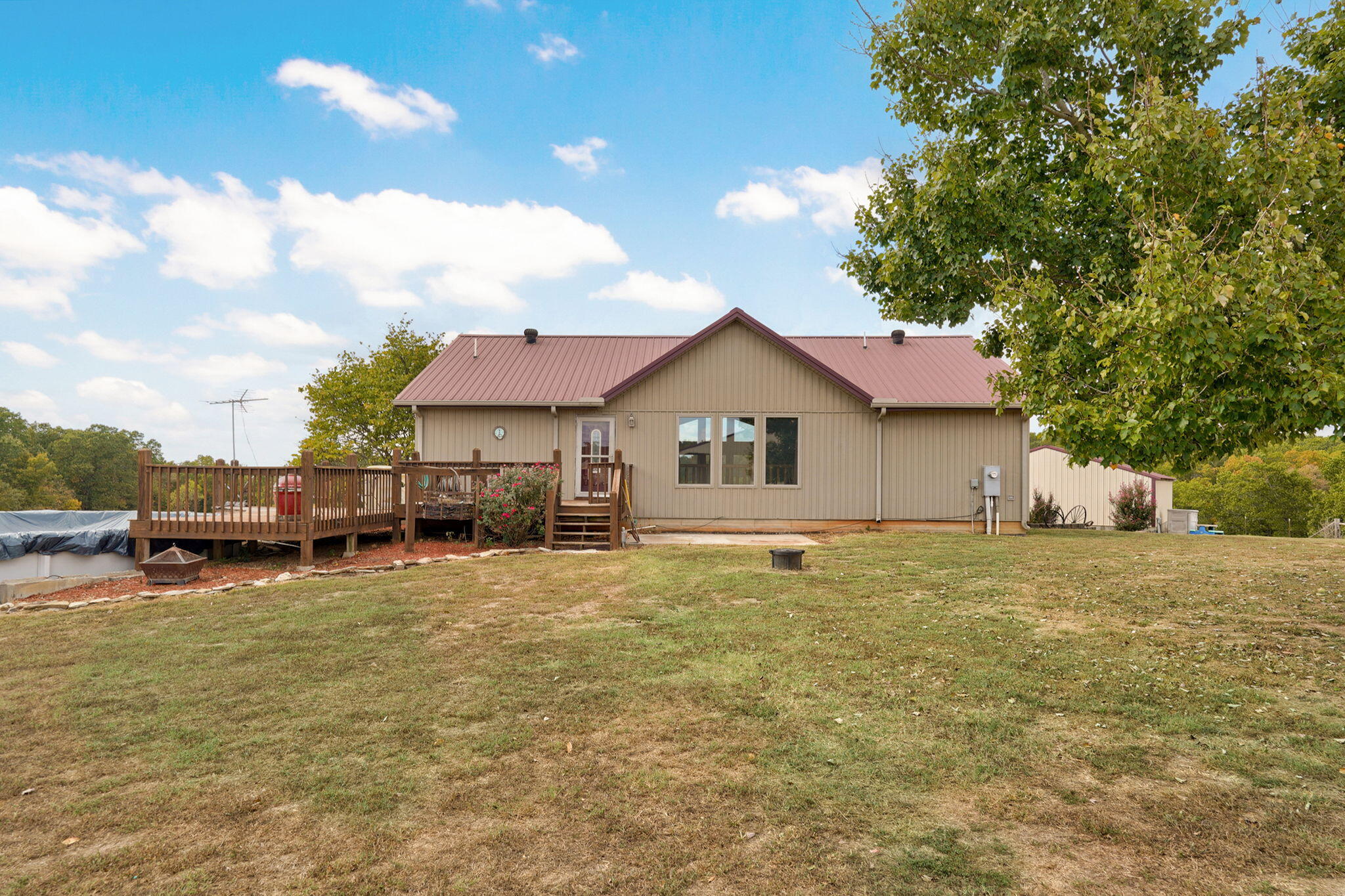 9064 State Highway V Property Photo 19