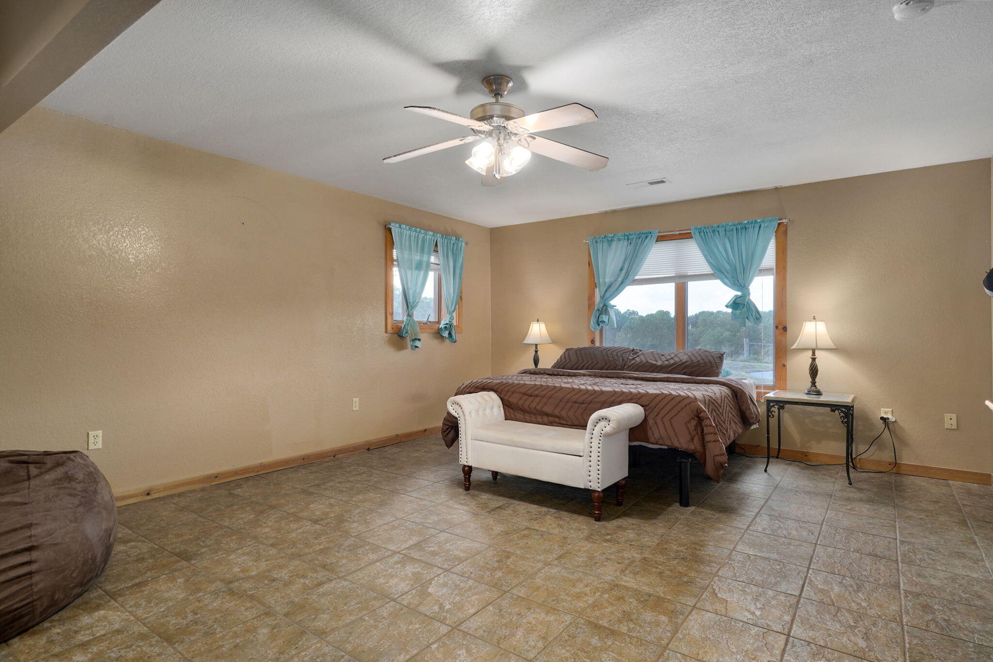 9064 State Highway V Property Photo 46
