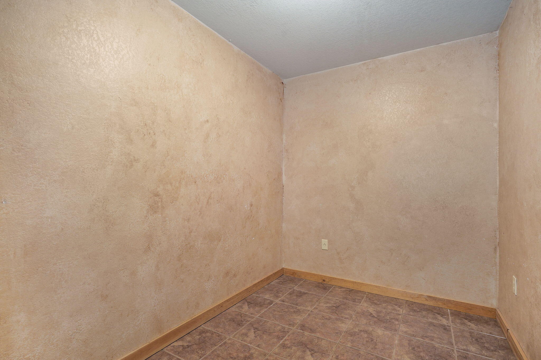 9064 State Highway V Property Photo 57