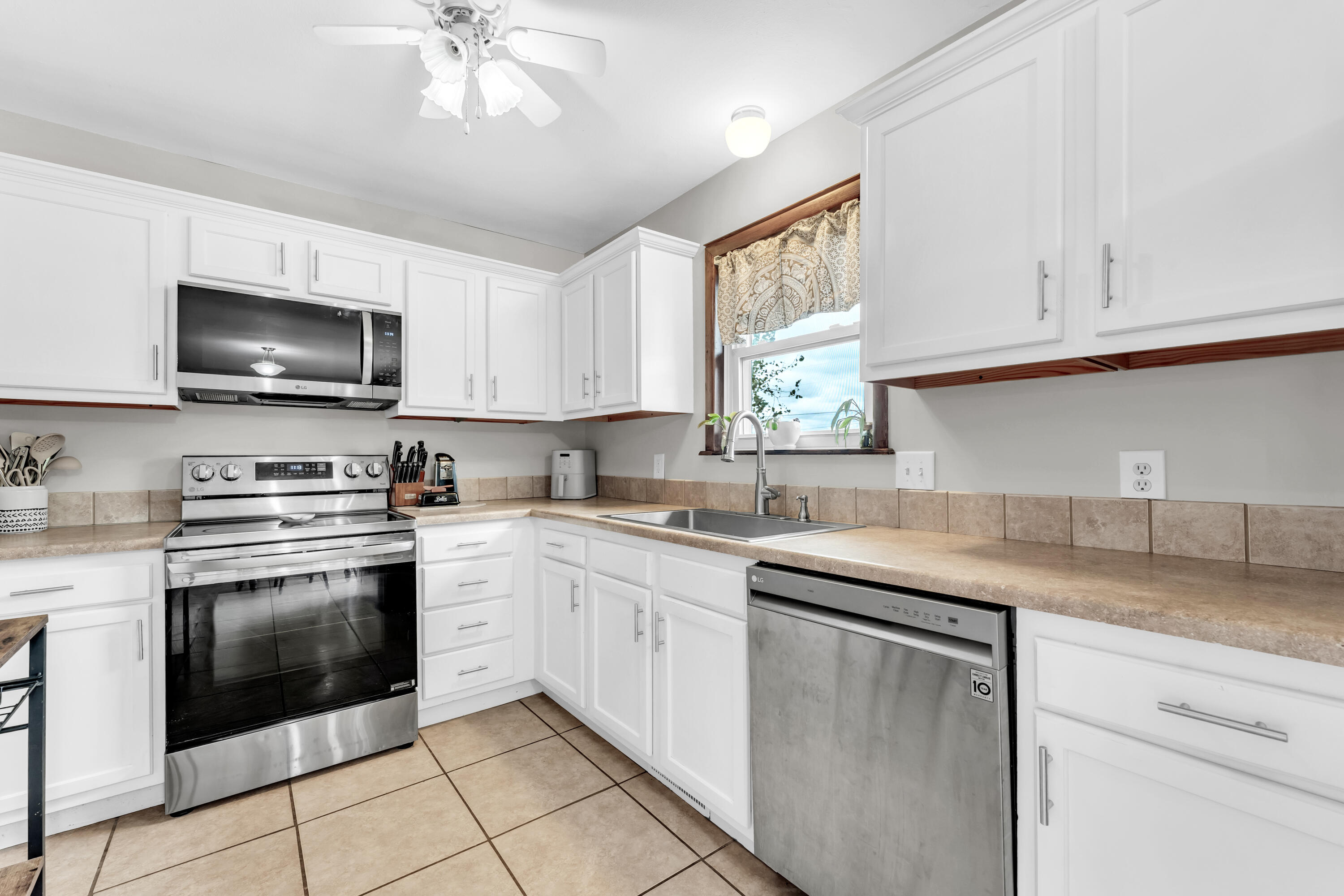 1345 Kevin Drive Property Photo 11