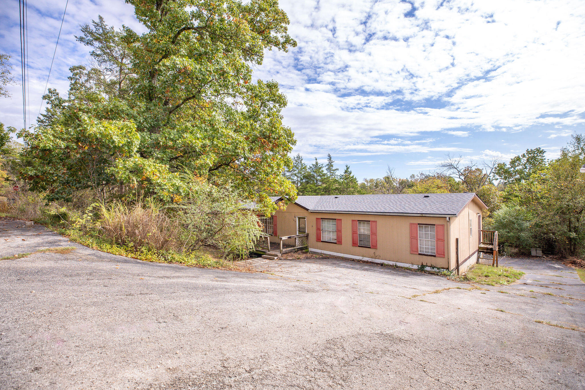 189 Kays Lane Property Photo 1
