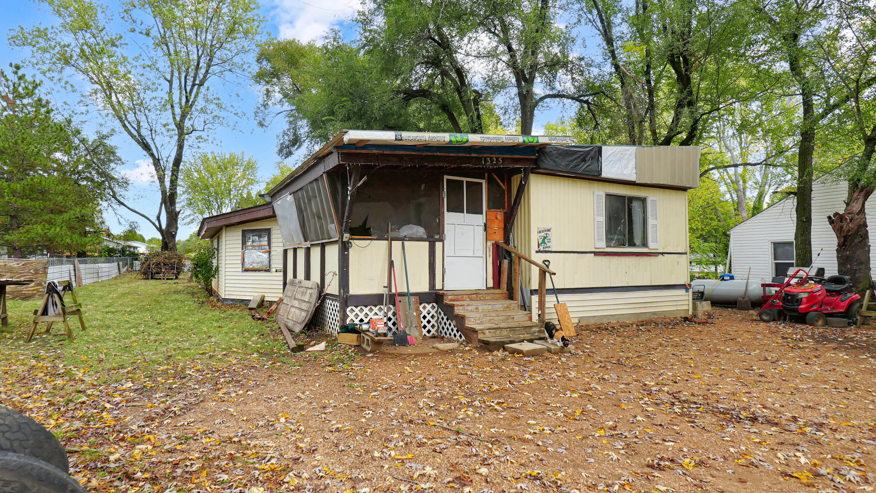 1325 West Mill Street Property Photo 1