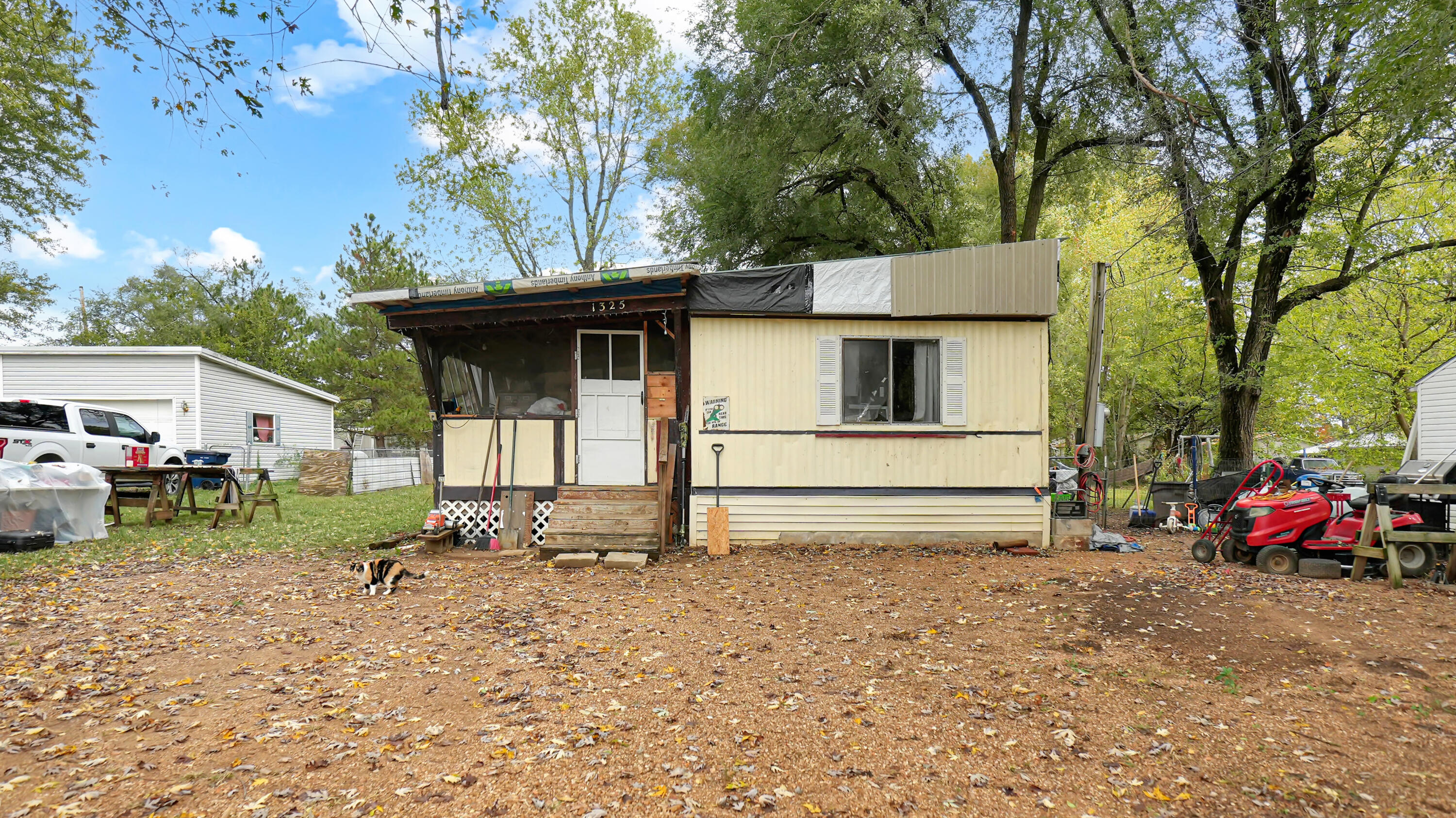 1325 West Mill Street Property Photo 2