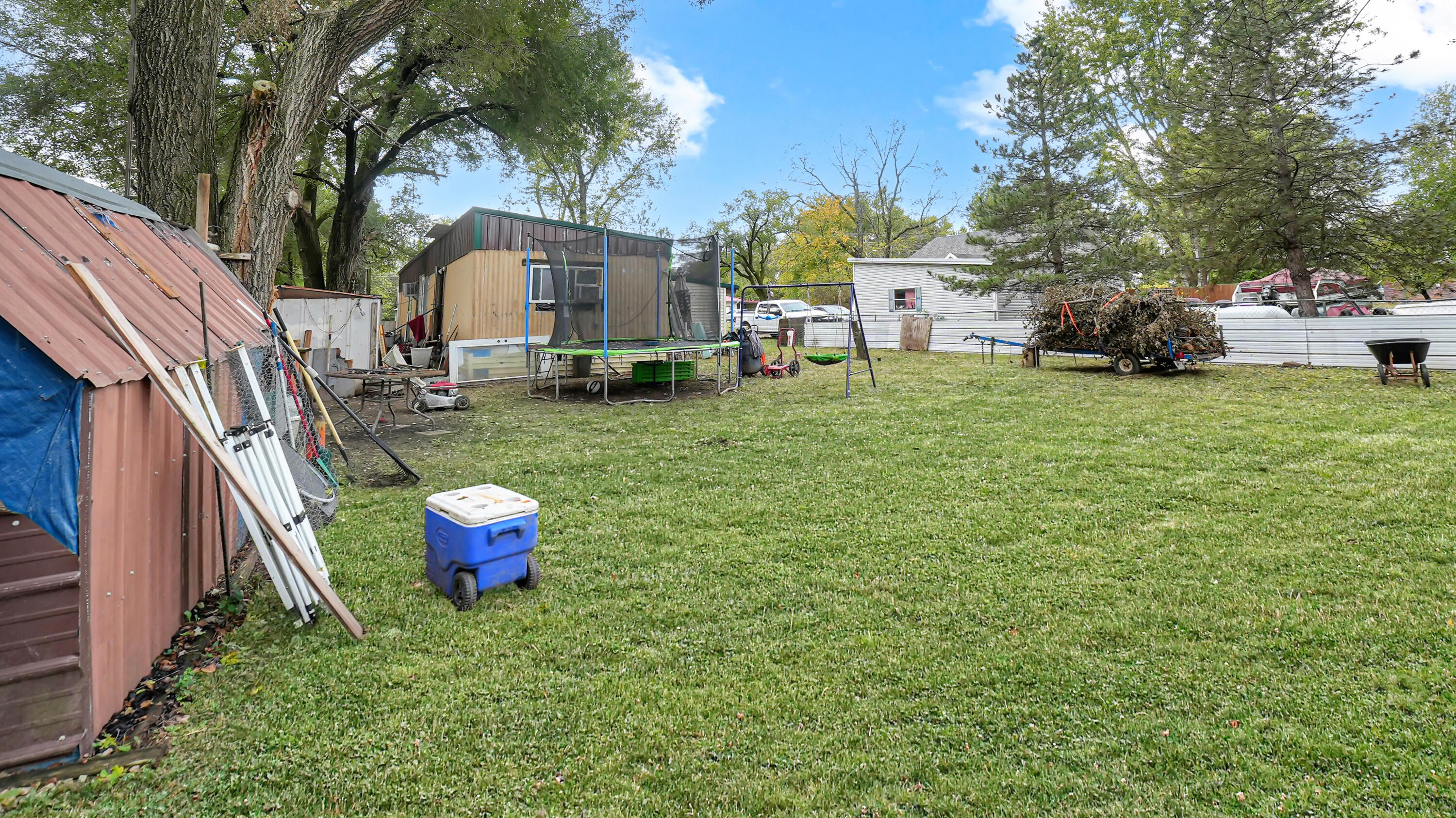 1325 West Mill Street Property Photo 13