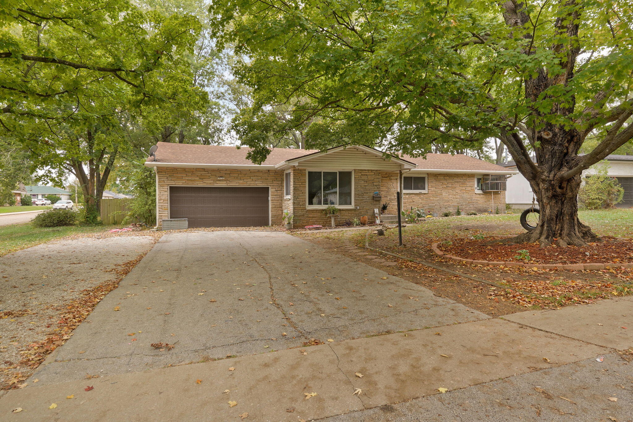 1619 South Estate Avenue Property Photo 4