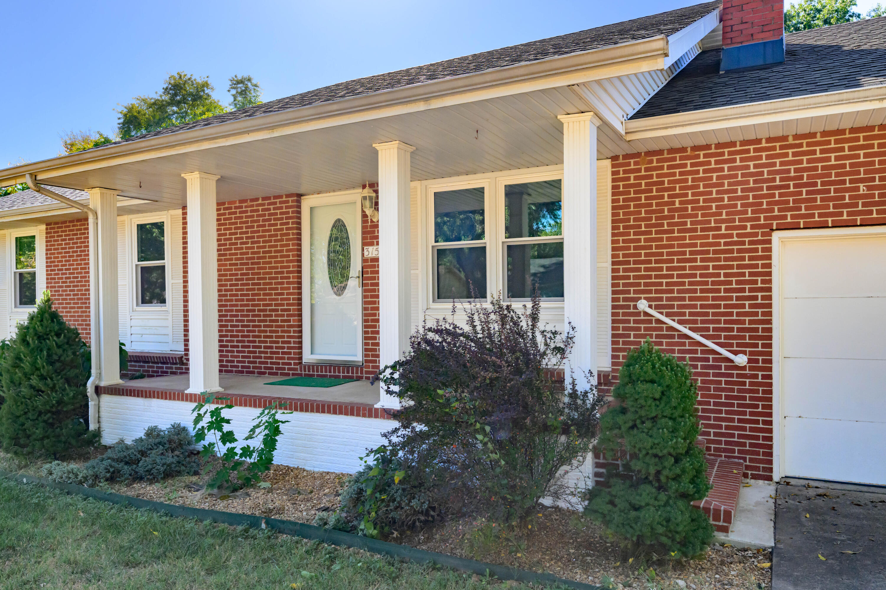 3158 West Broadmoor Street Property Photo 4