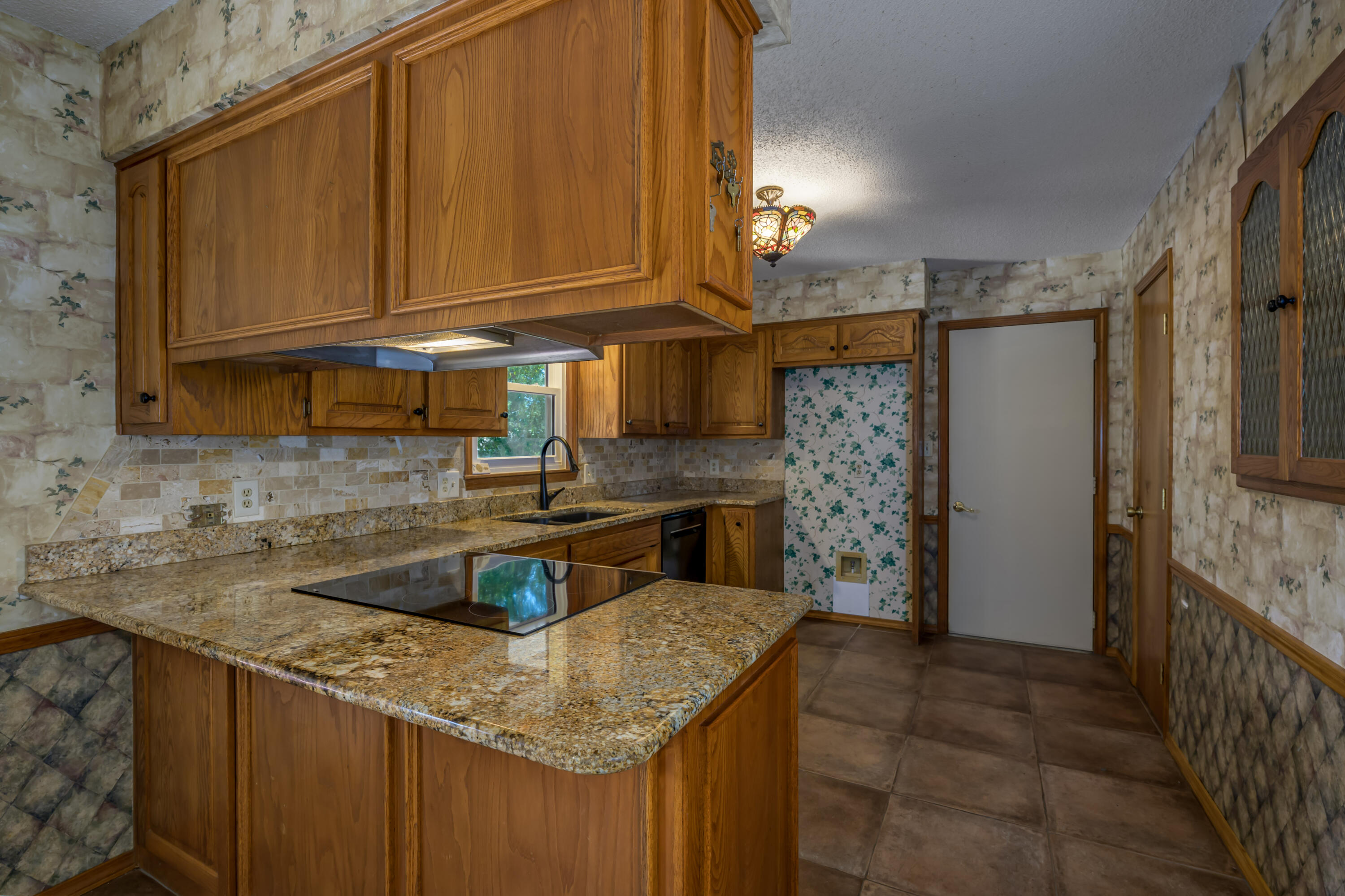 3158 West Broadmoor Street Property Photo 10
